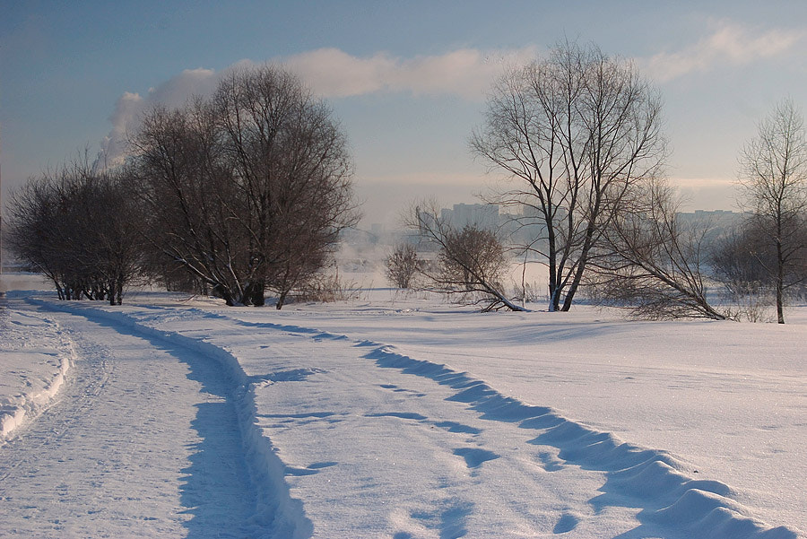 Pentax K110D sample photo. Blue shadows. photography