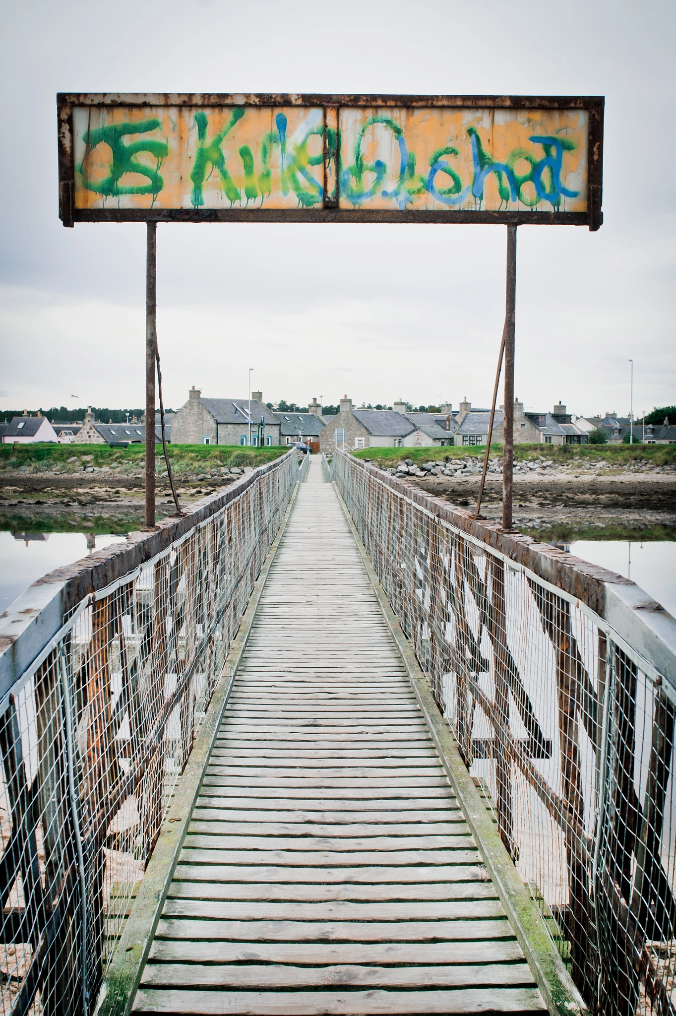 Sony Alpha NEX-5 + Sony E 30mm F3.5 Macro sample photo. Wooden bridge photography