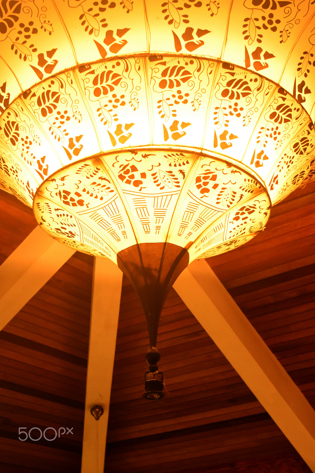 FSA-L2, EDG 65, 800mm F13 G sample photo. Lamp shade photography