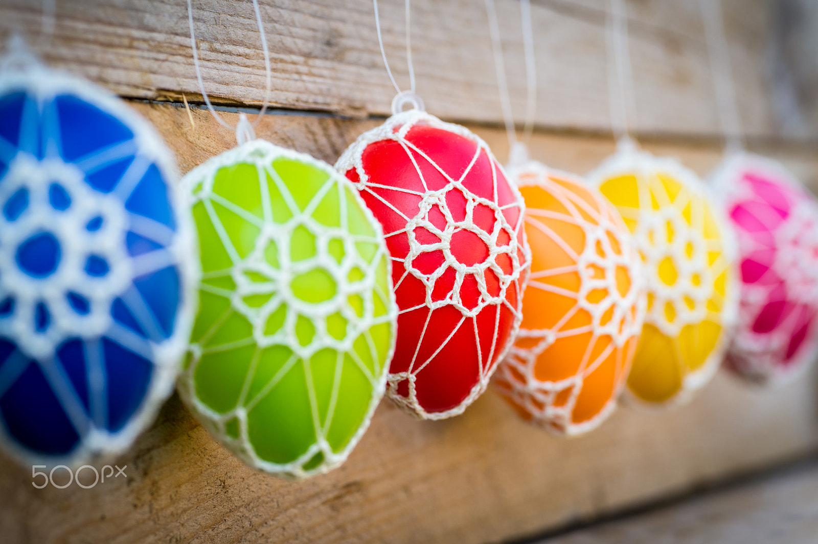 Nikon D4S + Sigma 70mm F2.8 EX DG Macro sample photo. Colorful easter eggs on wooden background photography