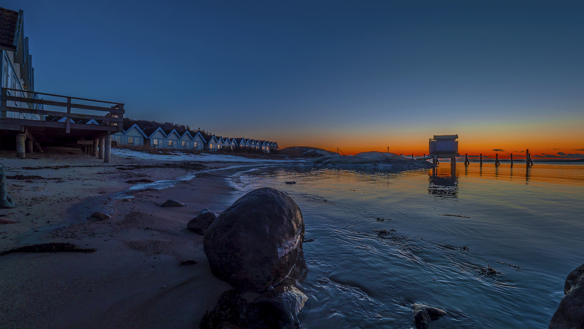 Panasonic Lumix DMC-GX8 + Olympus M.Zuiko Digital ED 7-14mm F2.8 PRO sample photo. Swedish coast sunset photography