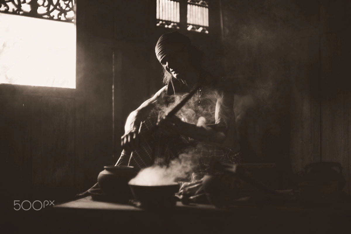 Leica Noctilux-M 50mm F0.95 ASPH sample photo. The bomoh ( shaman ) photography