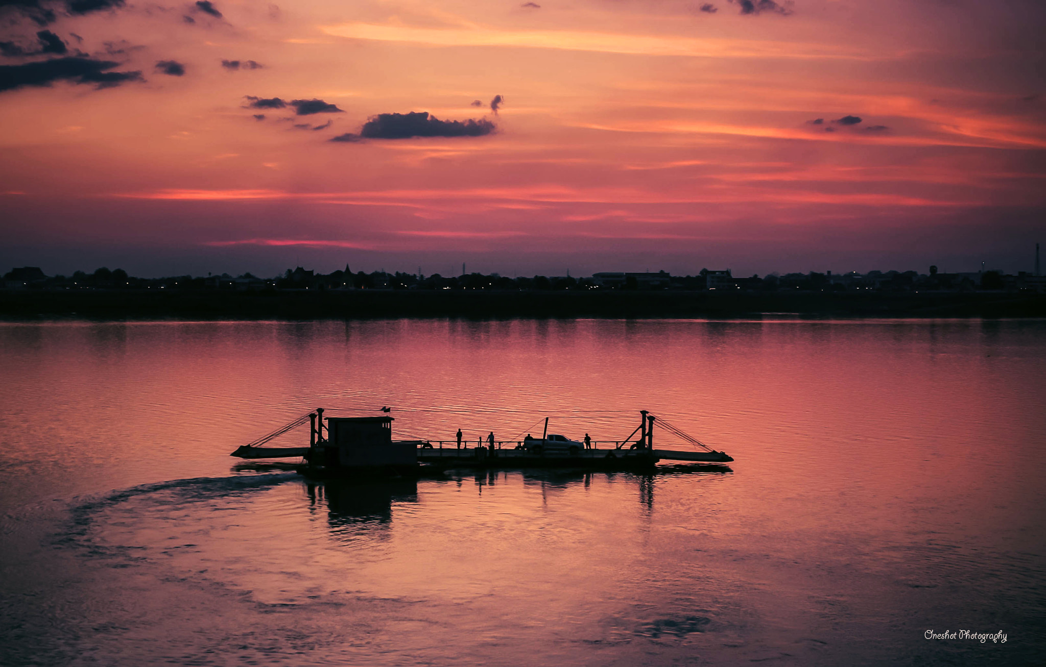 Canon EF 28-90mm f/4-5.6 sample photo. On the river photography