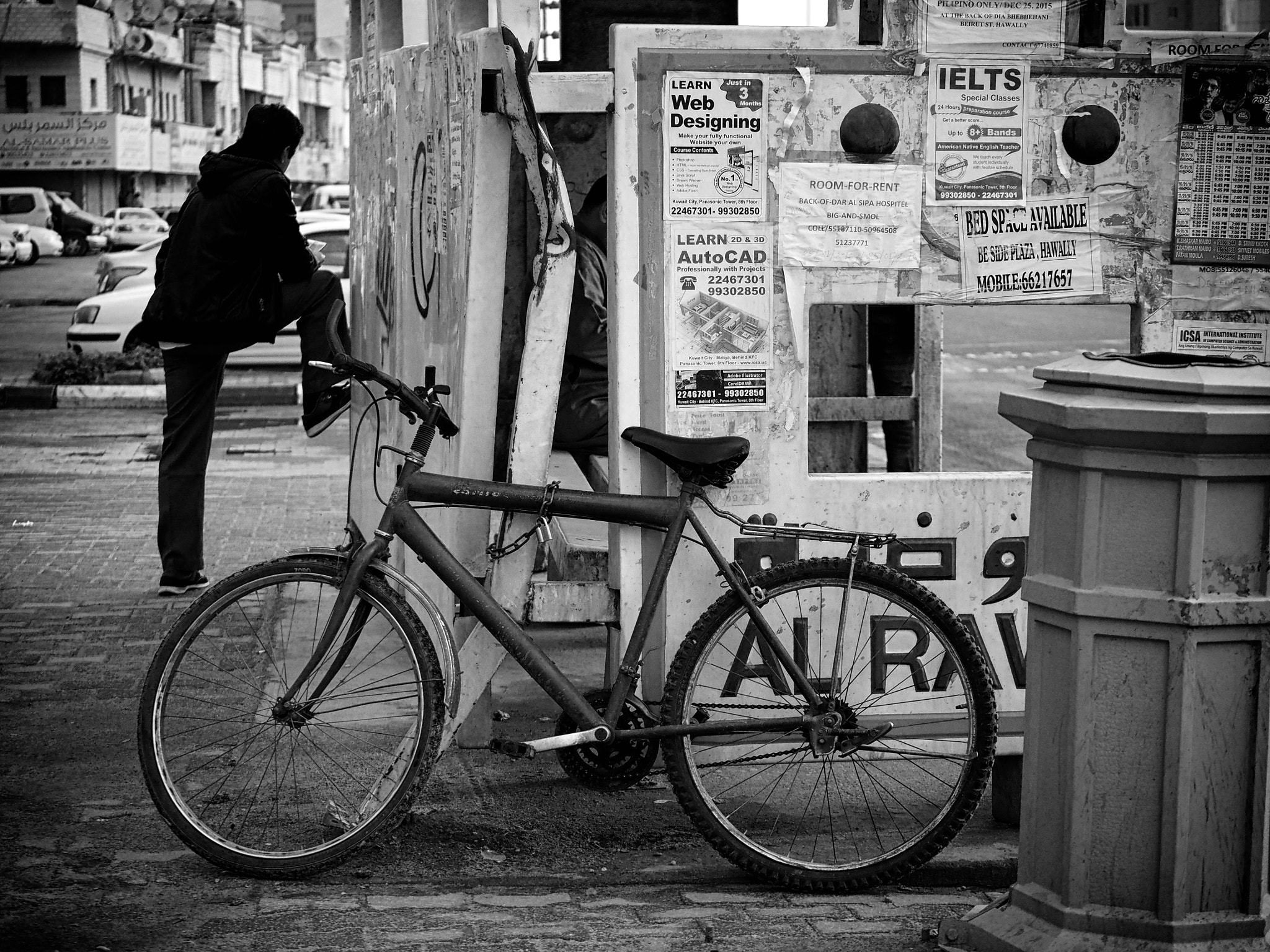 Panasonic Lumix G X Vario 35-100mm F2.8 OIS sample photo. Stand on bike photography