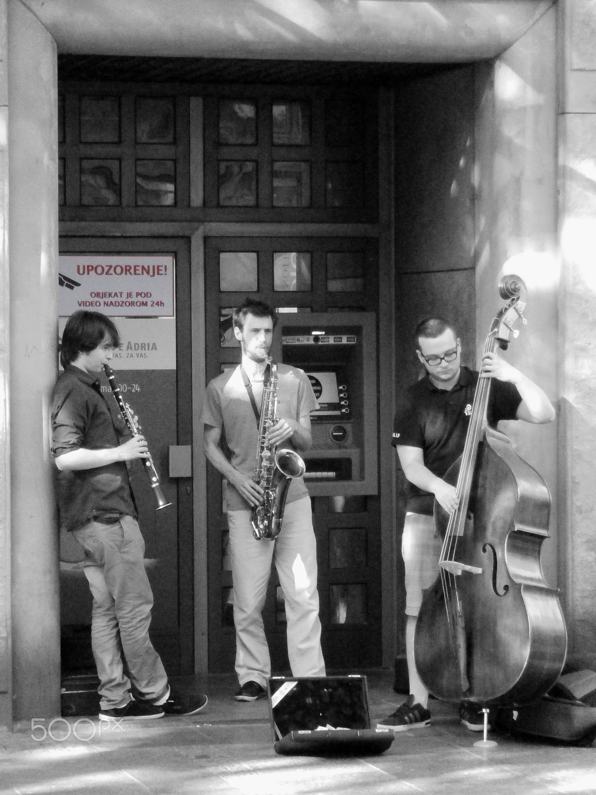 Olympus VR360,D760 sample photo. Street musicians 1 photography