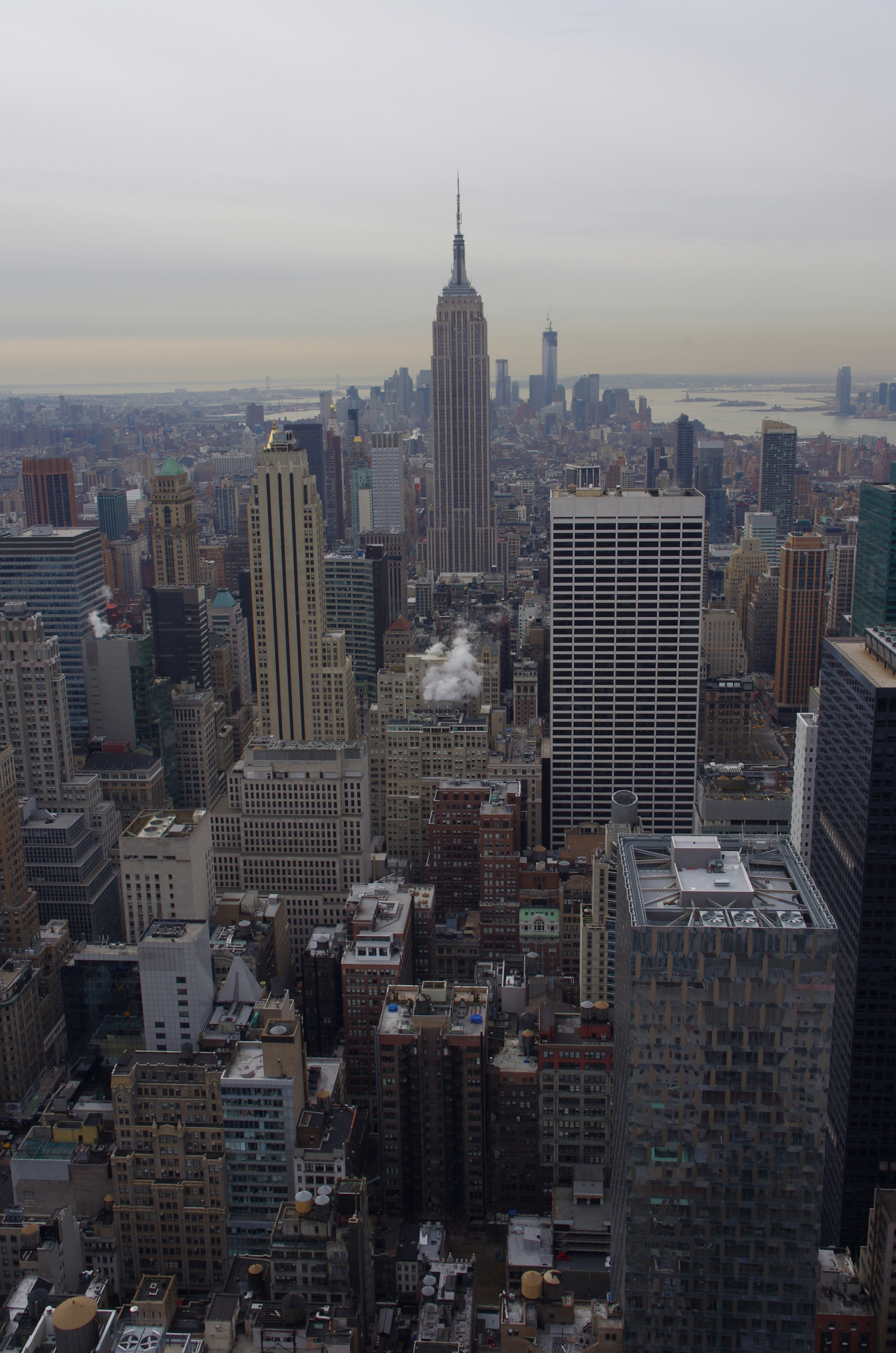 Pentax smc DA 21mm F3.2 AL Limited sample photo. Empire state photography