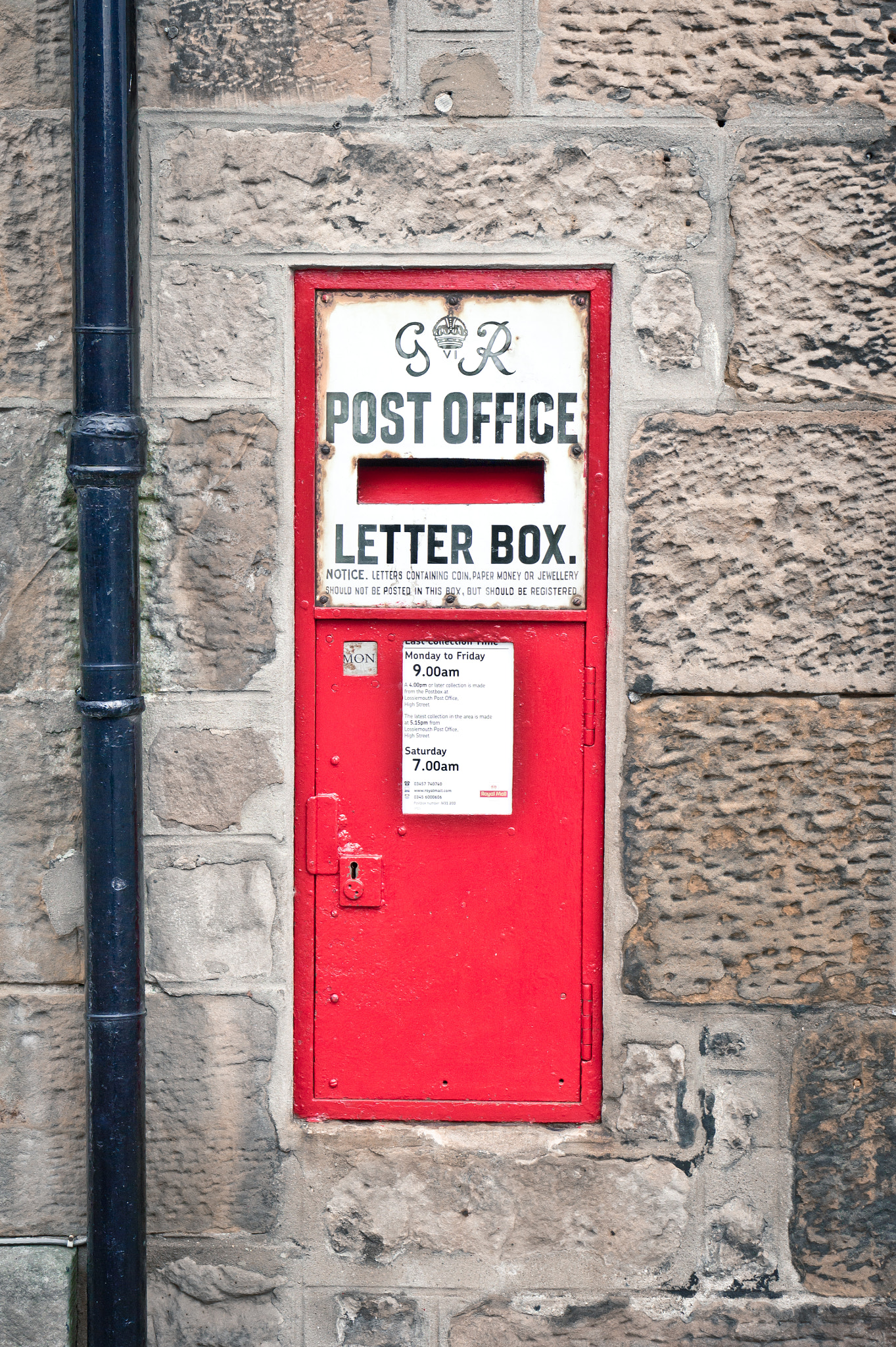 Sony Alpha NEX-5 + E 50mm F1.8 OSS sample photo. Post box photography