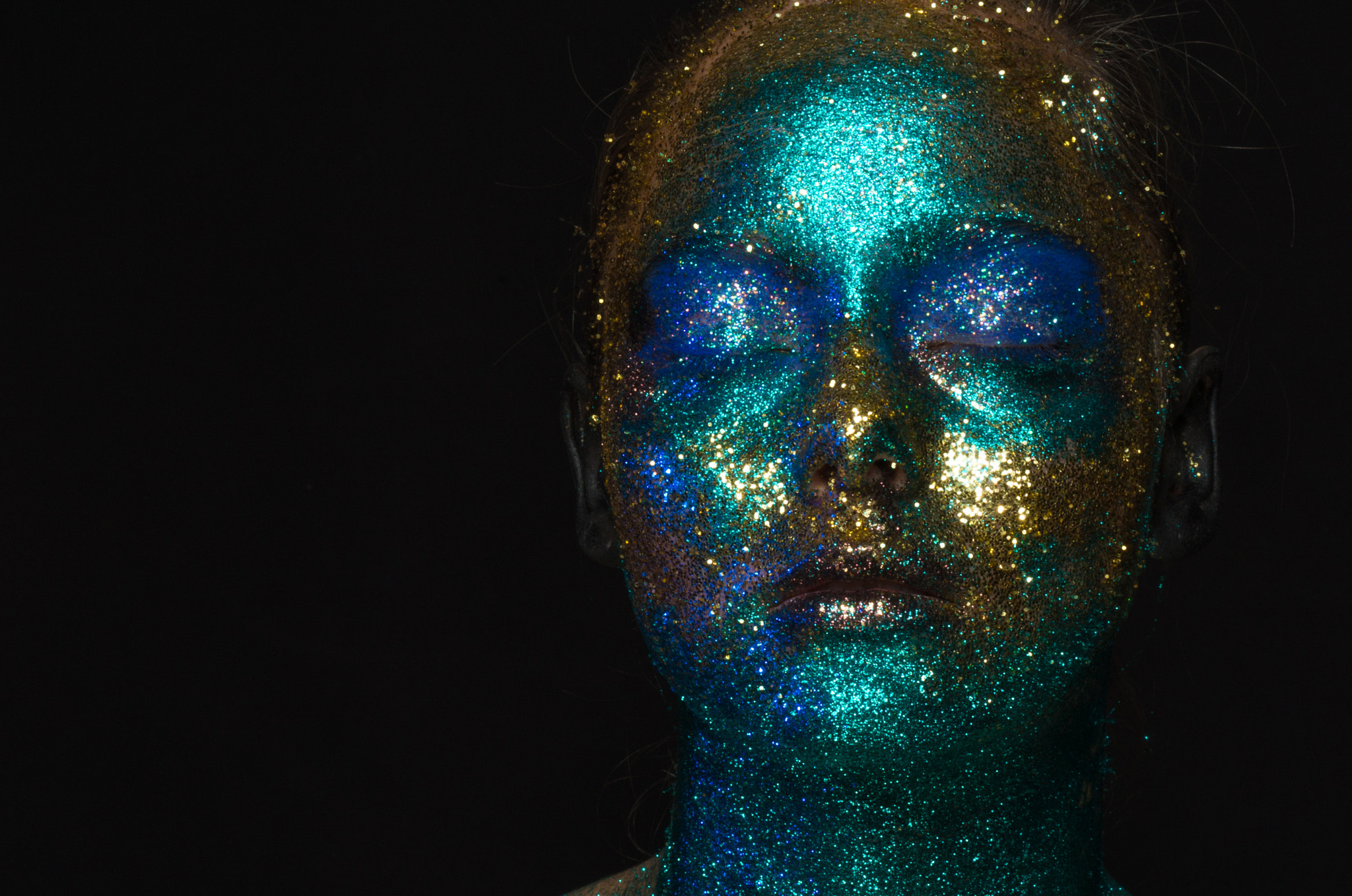 Sony a99 II + Sony 100mm F2.8 Macro sample photo. Glitter face photography