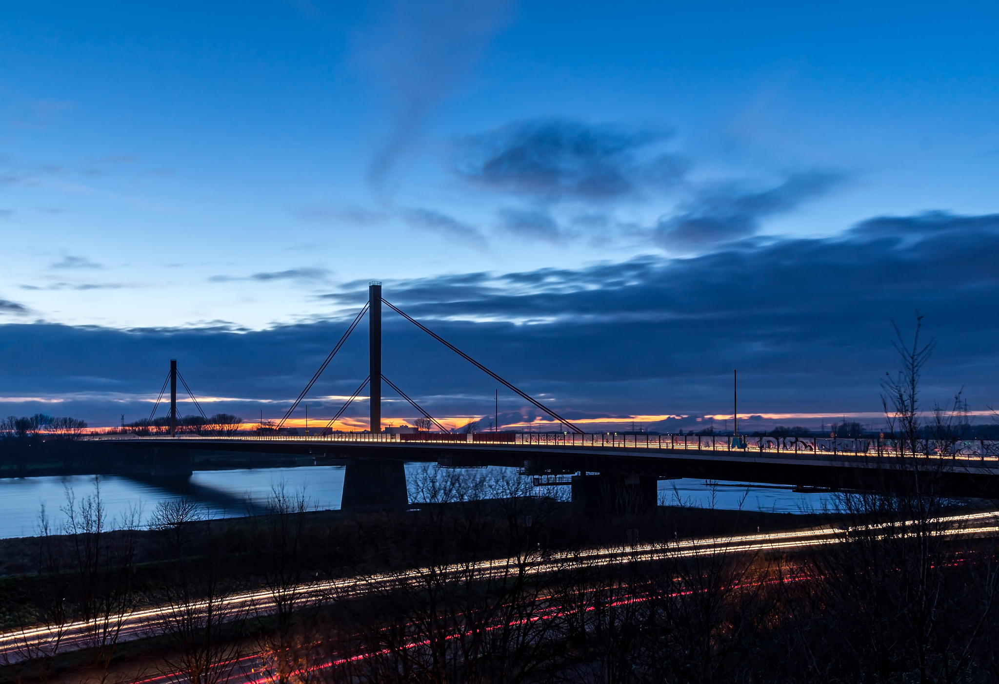10-20mm F3.5 sample photo. The bridge over the rhine photography