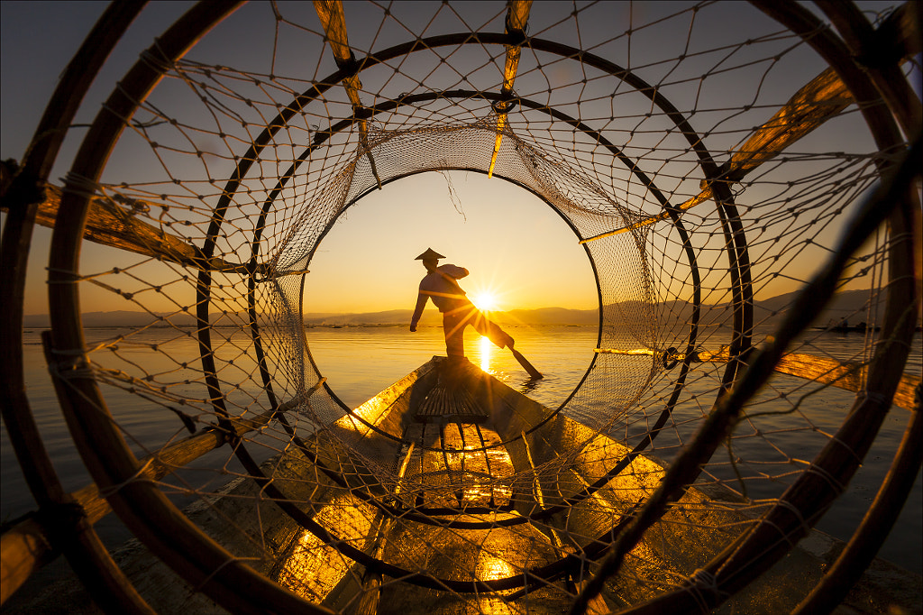 Fisher in Inle lake by keehwan Kim on 500px.com