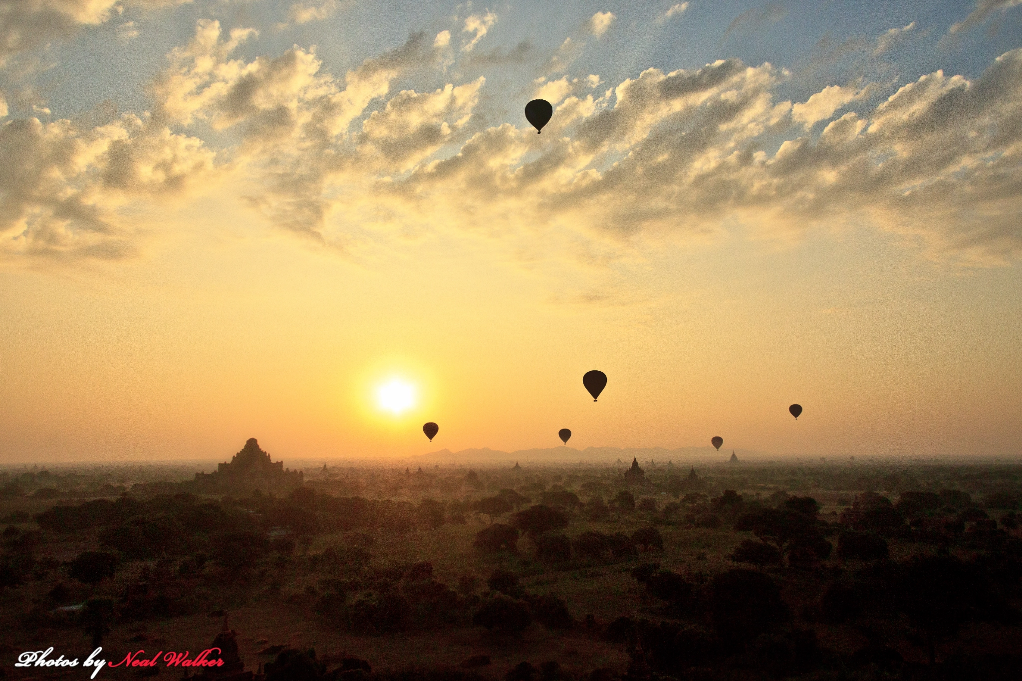 Canon EF-S 17-85mm F4-5.6 IS USM sample photo. Silhouetted balloons photography