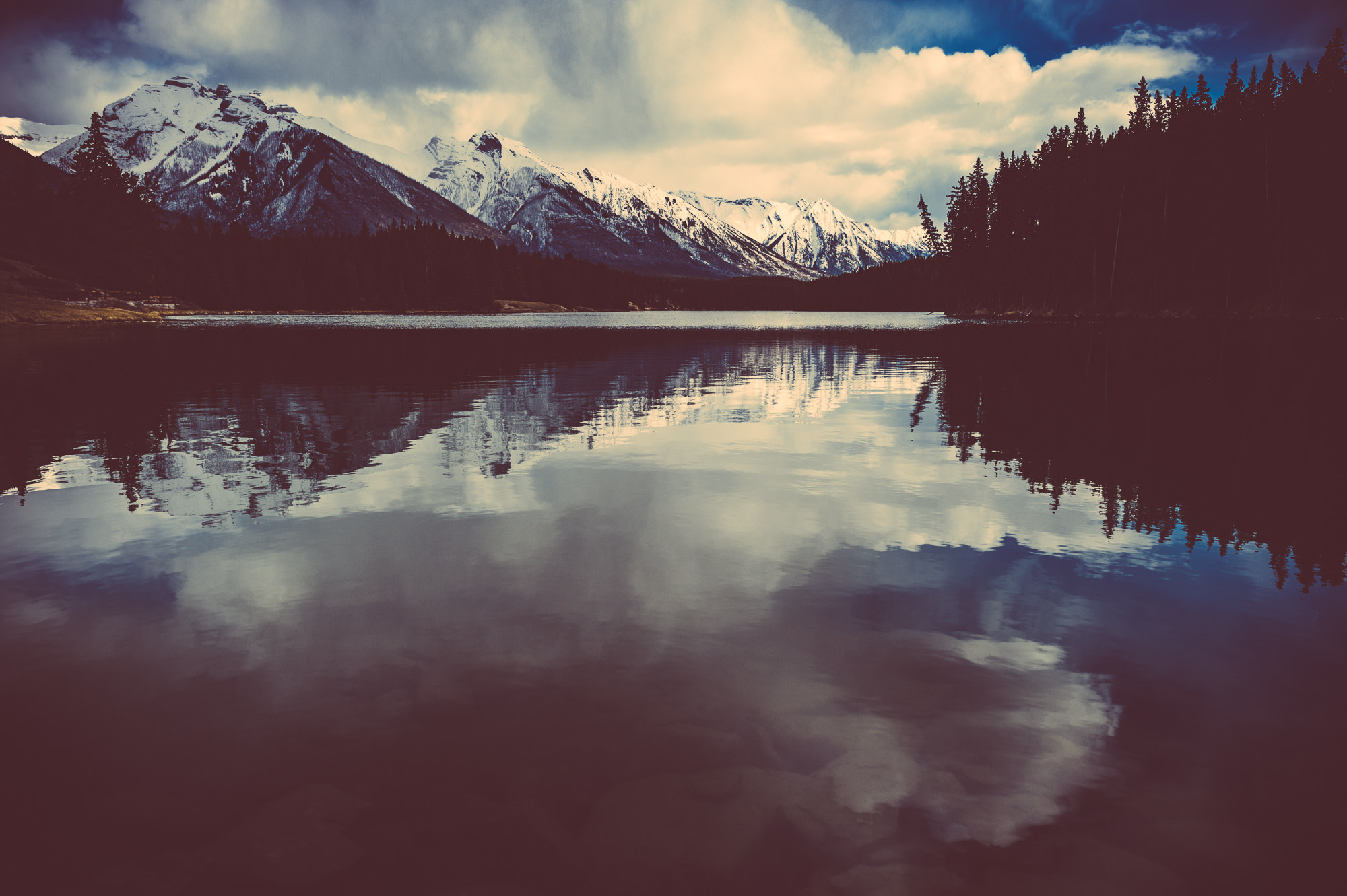 Nikon D700 + Nikon AF-S Nikkor 24mm F1.4G ED sample photo. Johnson lake photography