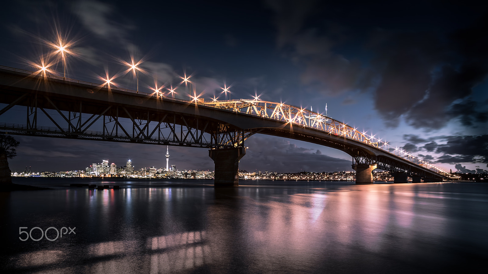 Canon EOS 6D + Canon EF 20-35mm f/2.8L sample photo. Aukland harbour bridge, new zealand photography