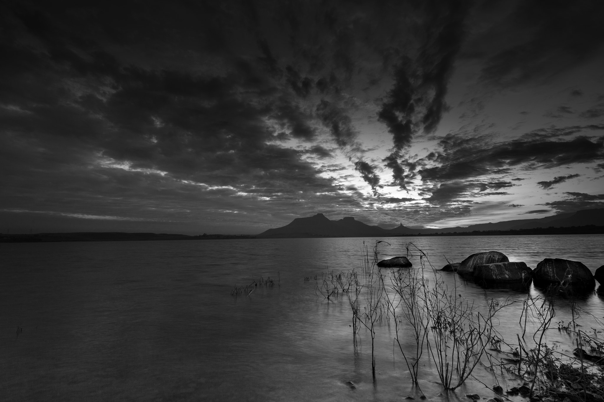 Canon TS-E 17mm F4L Tilt-Shift sample photo. Melodrama, lake v, india. photography