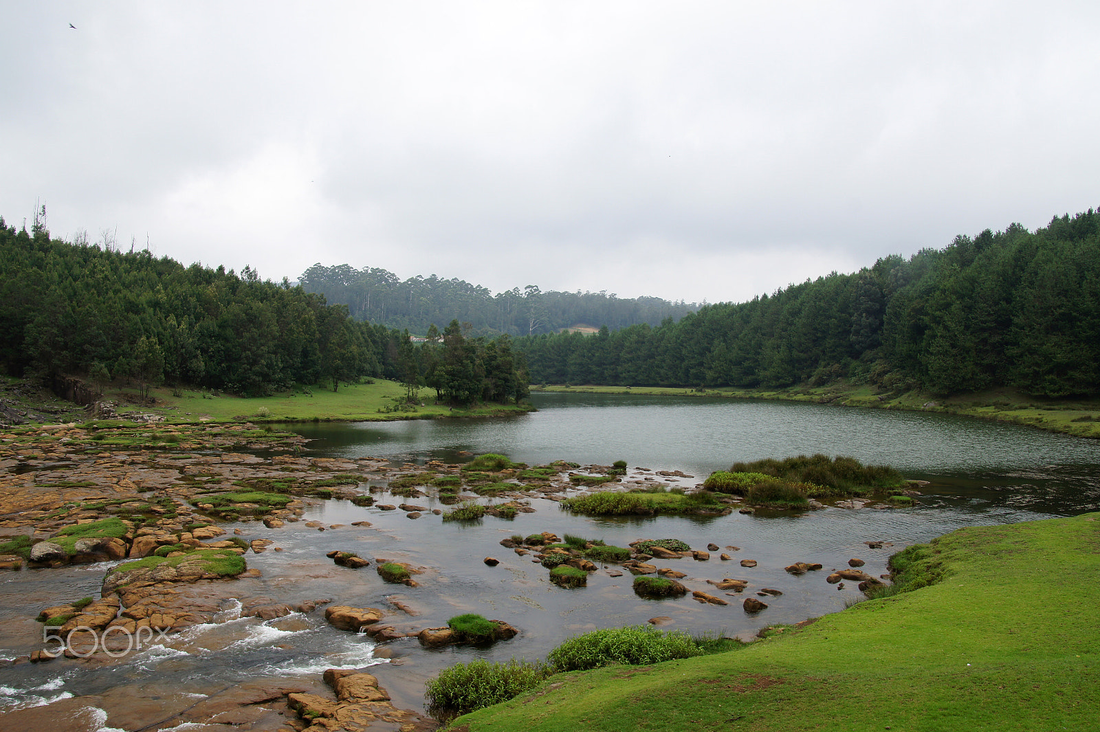 DT 18-270mm F3.5-6.3 SSM sample photo. Pykara river photography