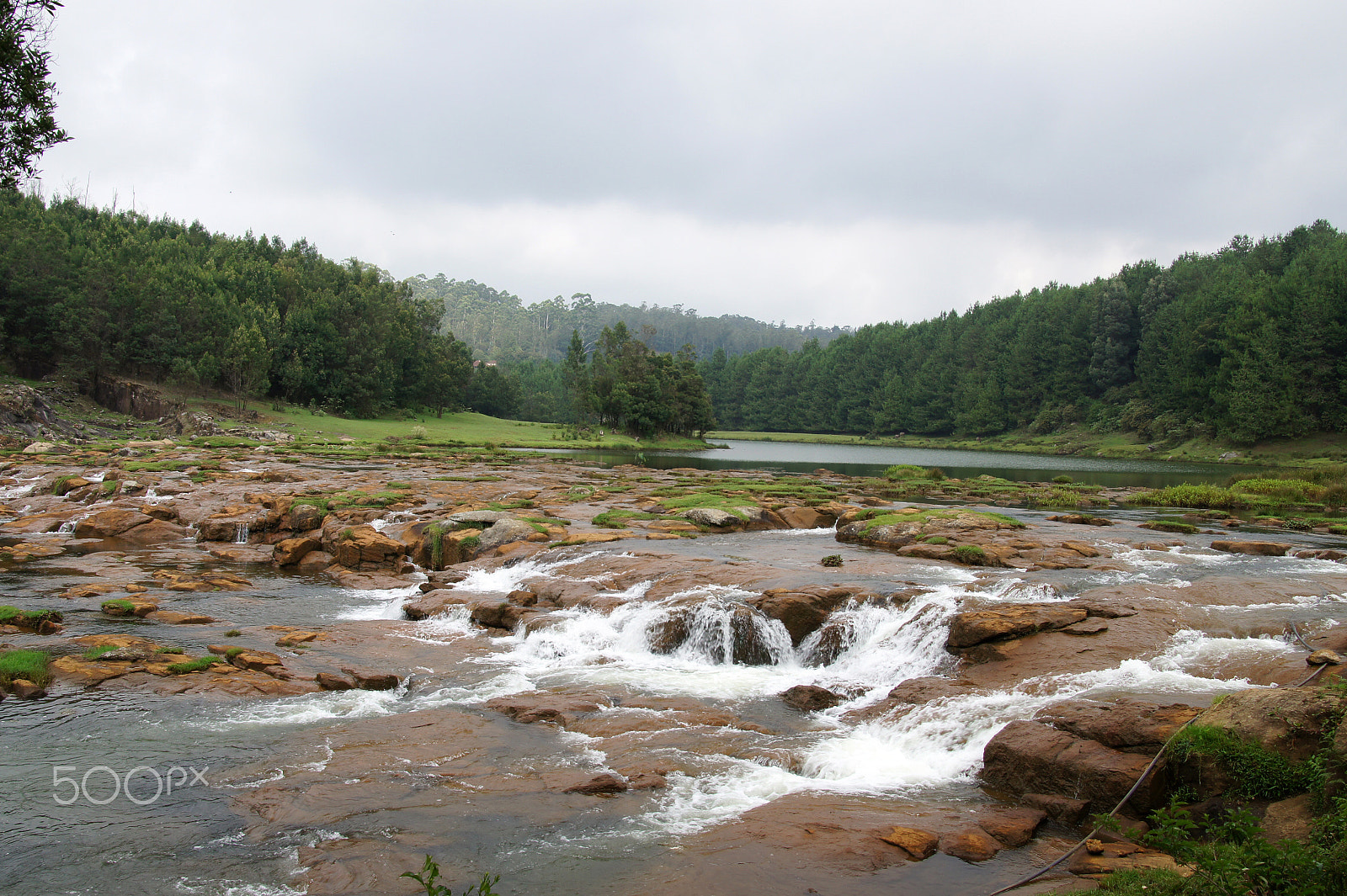 Sony SLT-A33 + DT 18-270mm F3.5-6.3 SSM sample photo. Pykara waterfall photography