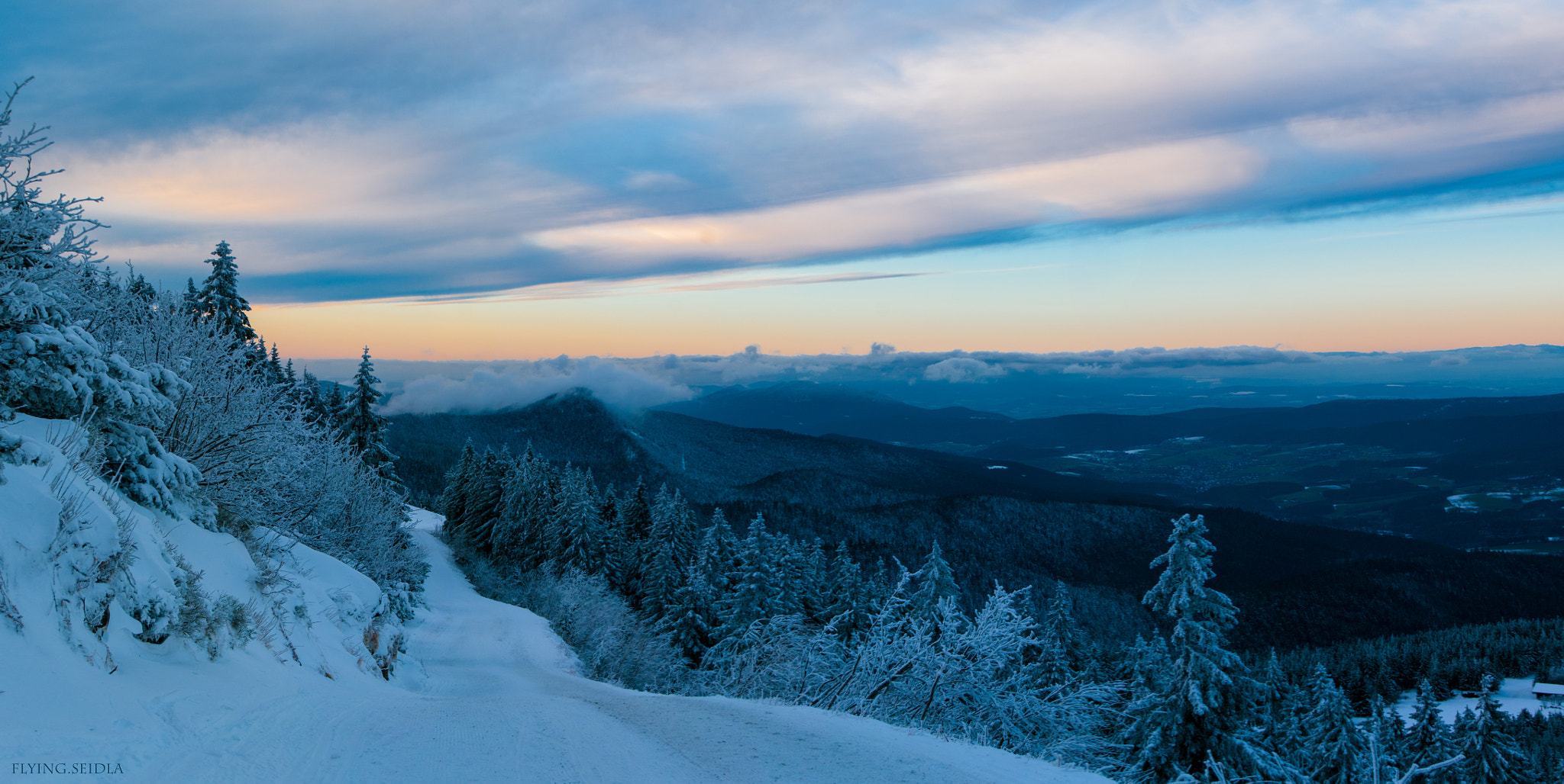 Sigma 18-250mm F3.5-6.3 DC Macro OS HSM sample photo. ... winter in blue & orange ... photography
