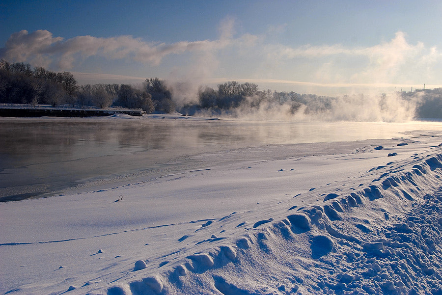 Pentax K110D sample photo. Steam over the river. photography
