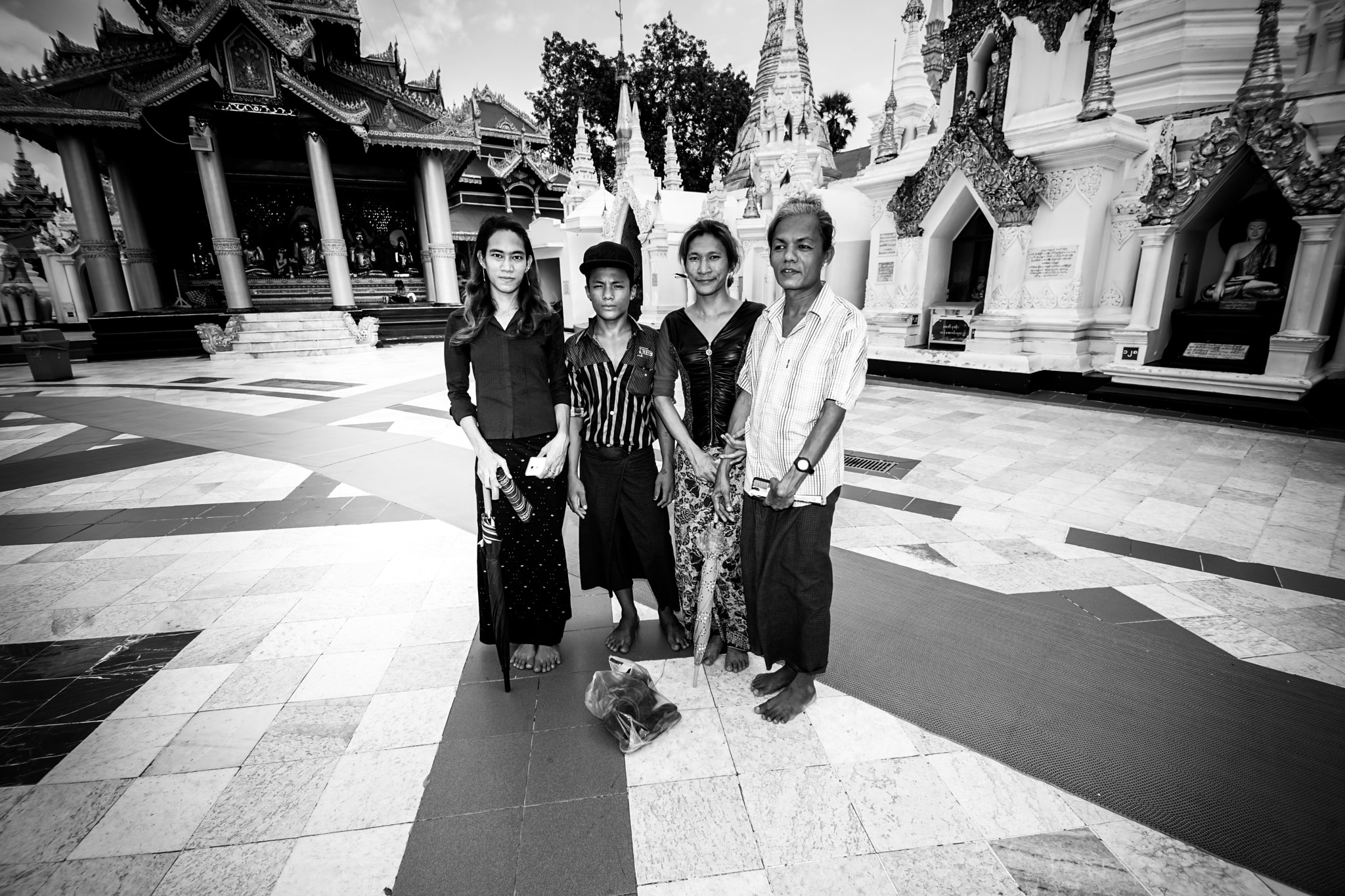 Sony a7 II + 20mm F2.8 sample photo. Ladyboys at shwedagon pagoda photography