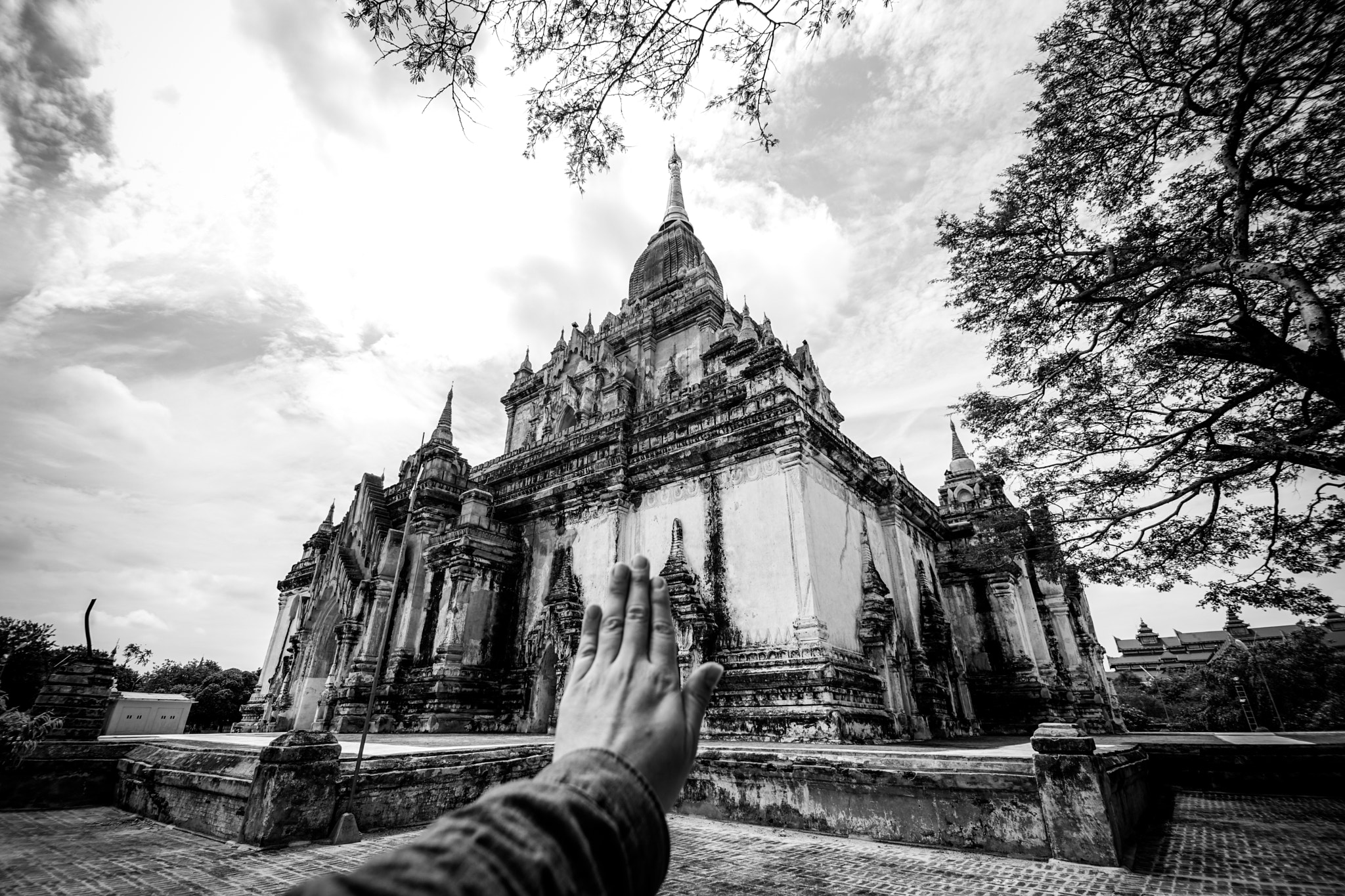 Sony a7 II + 20mm F2.8 sample photo. Selfie in bagan photography