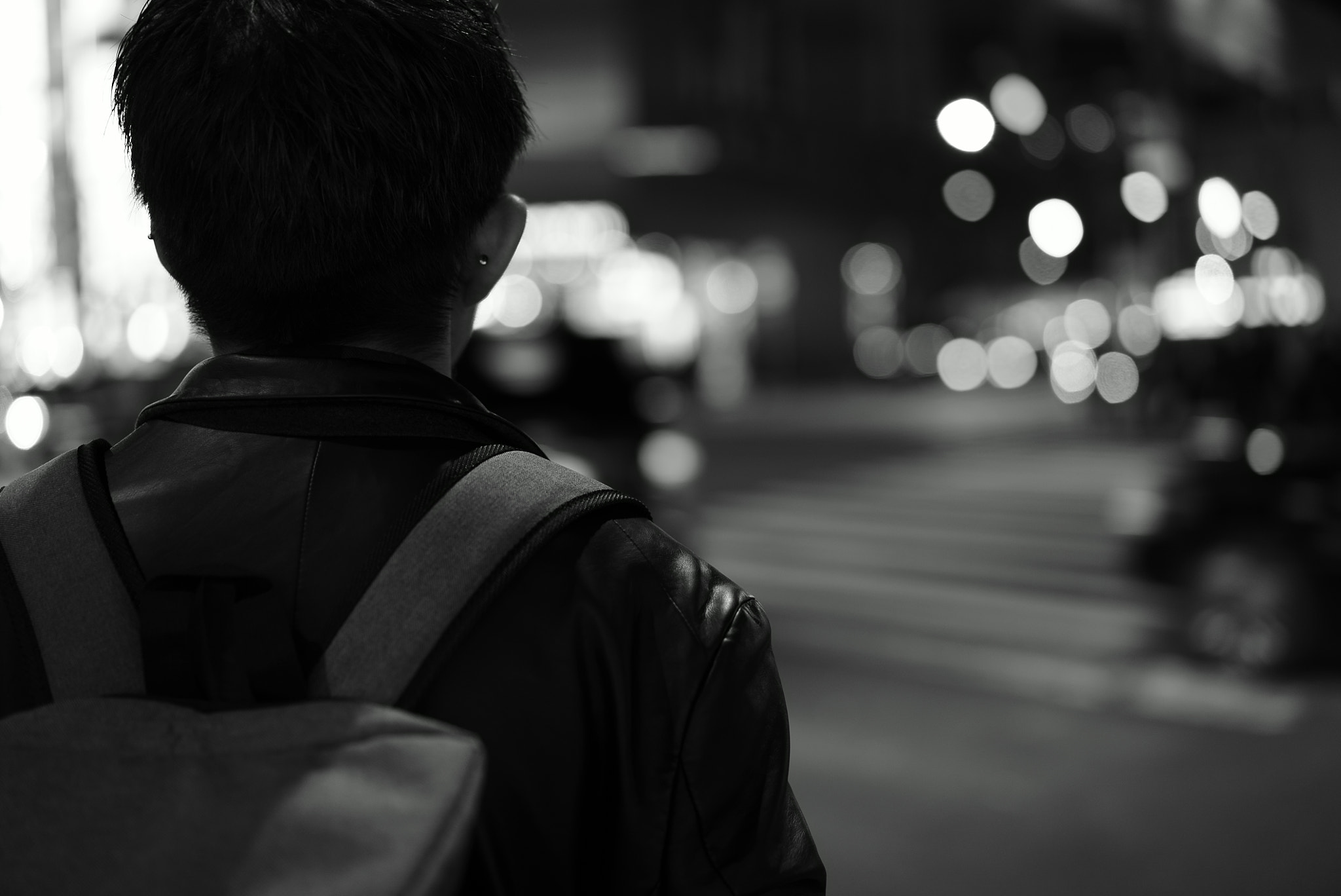 Sony a7S + Sony Sonnar T* FE 55mm F1.8 ZA sample photo. Tokyo night snap photography