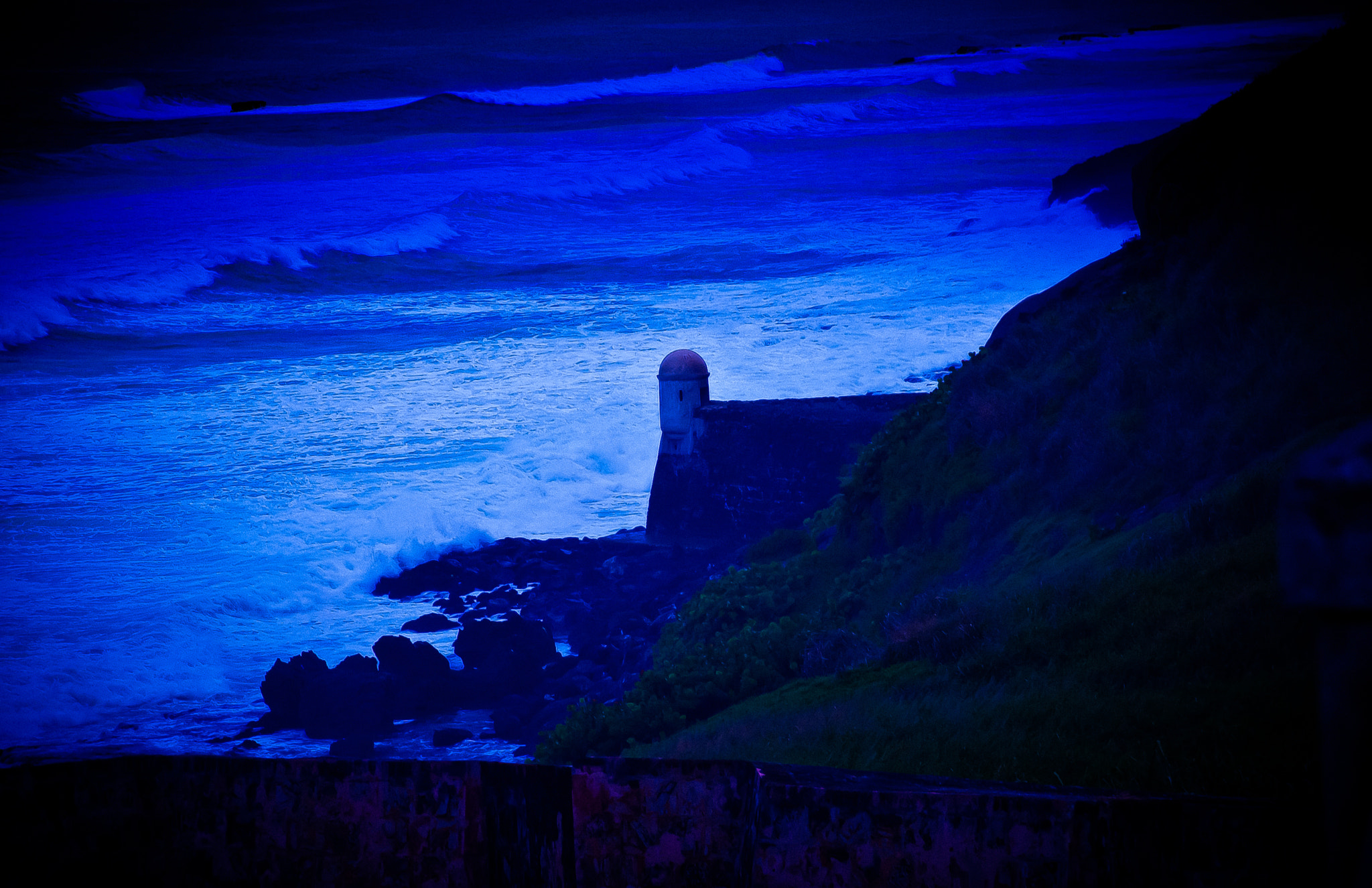 AF Zoom-Nikkor 28-105mm f/3.5-4.5D IF sample photo. Old san juan puerto rico  "garita del diablo  (devil chek point photography