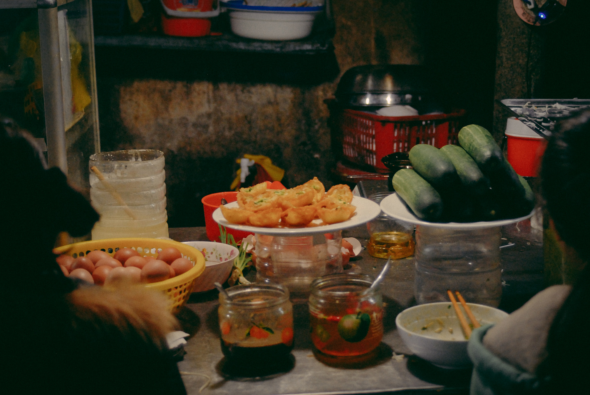 AF Zoom-Nikkor 35-70mm f/3.3-4.5 N sample photo. The life around me - day 1 photography
