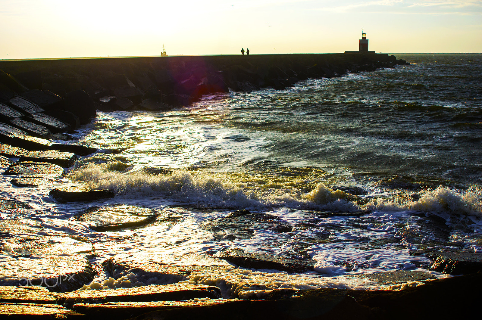 Sony Alpha DSLR-A580 + Sigma 28-105mm F2.8-4 Aspherical sample photo. North pier photography