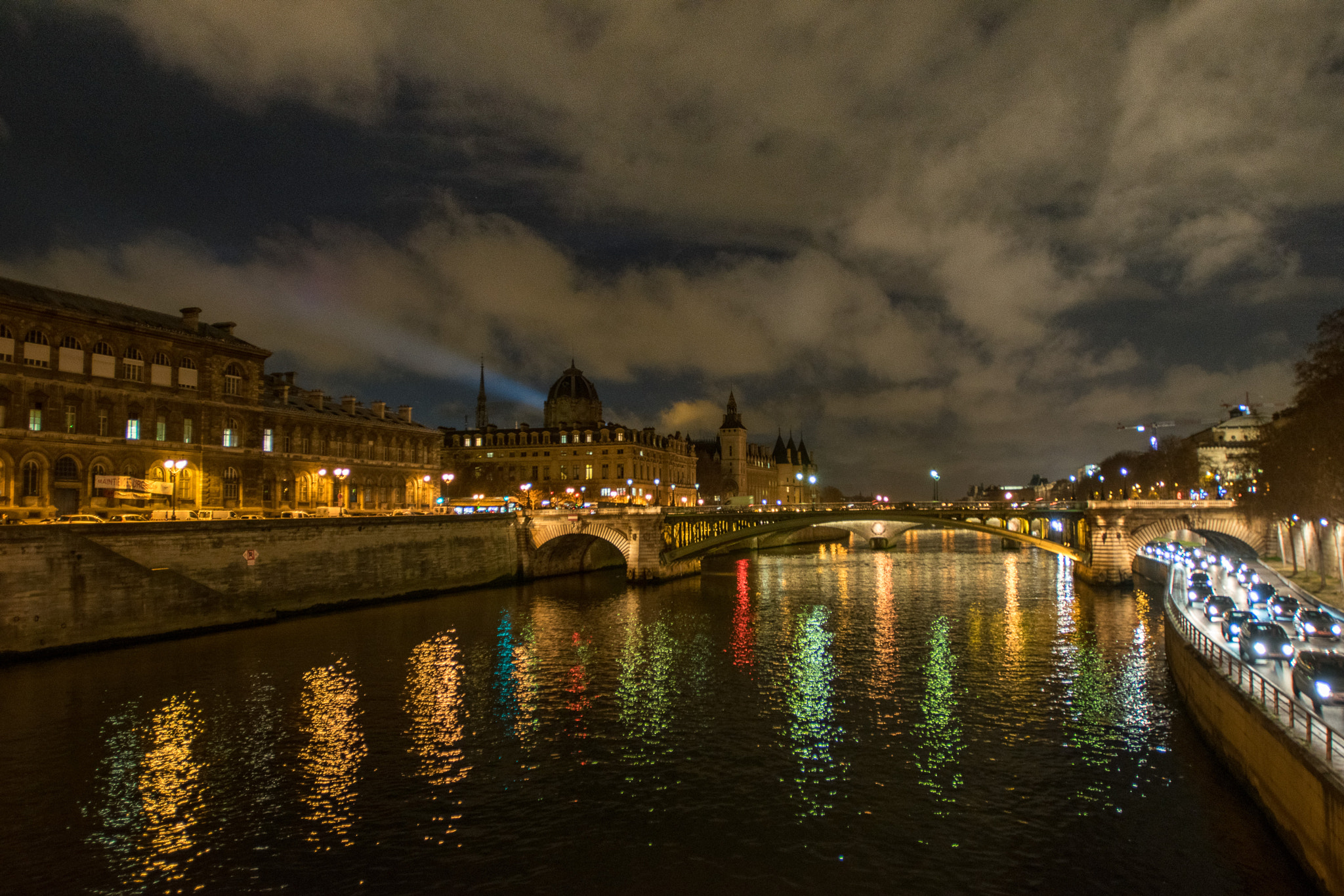 Nikon AF-S Nikkor 17-35mm F2.8D ED-IF sample photo. Paris places photography