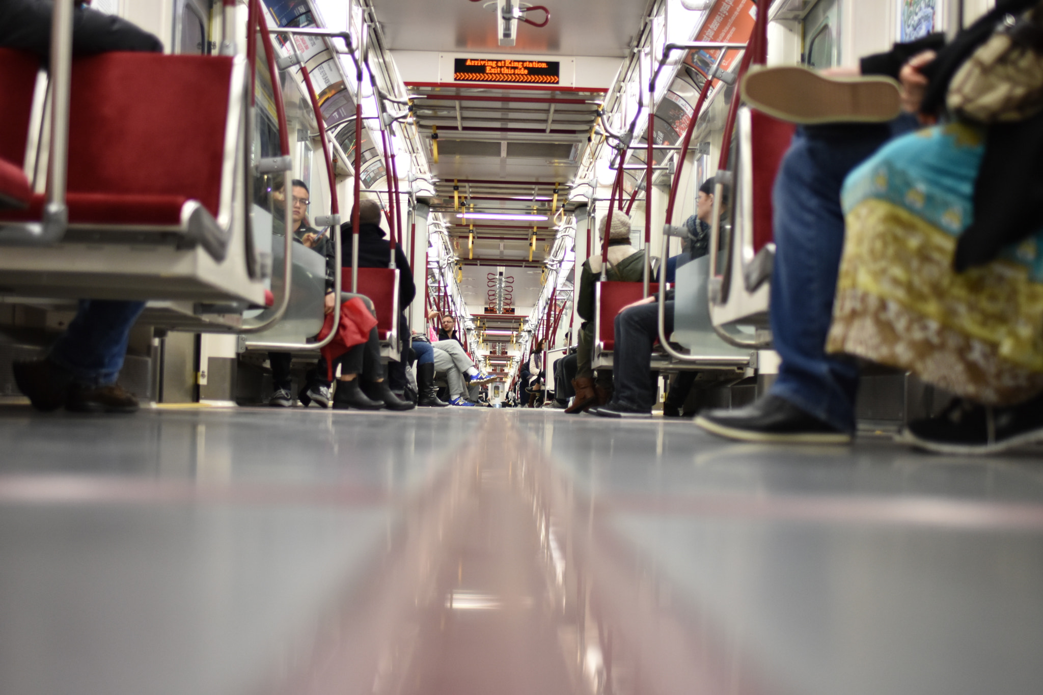 Nikon D7200 + AF-S Nikkor 35mm f/1.8G sample photo. Ttc subway photography