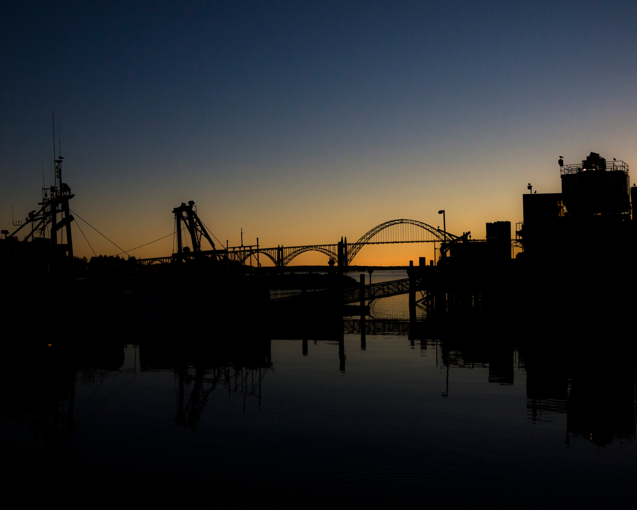 Olympus PEN E-PL3 + Panasonic Lumix G 20mm F1.7 ASPH sample photo. Newport bridge sunset photography