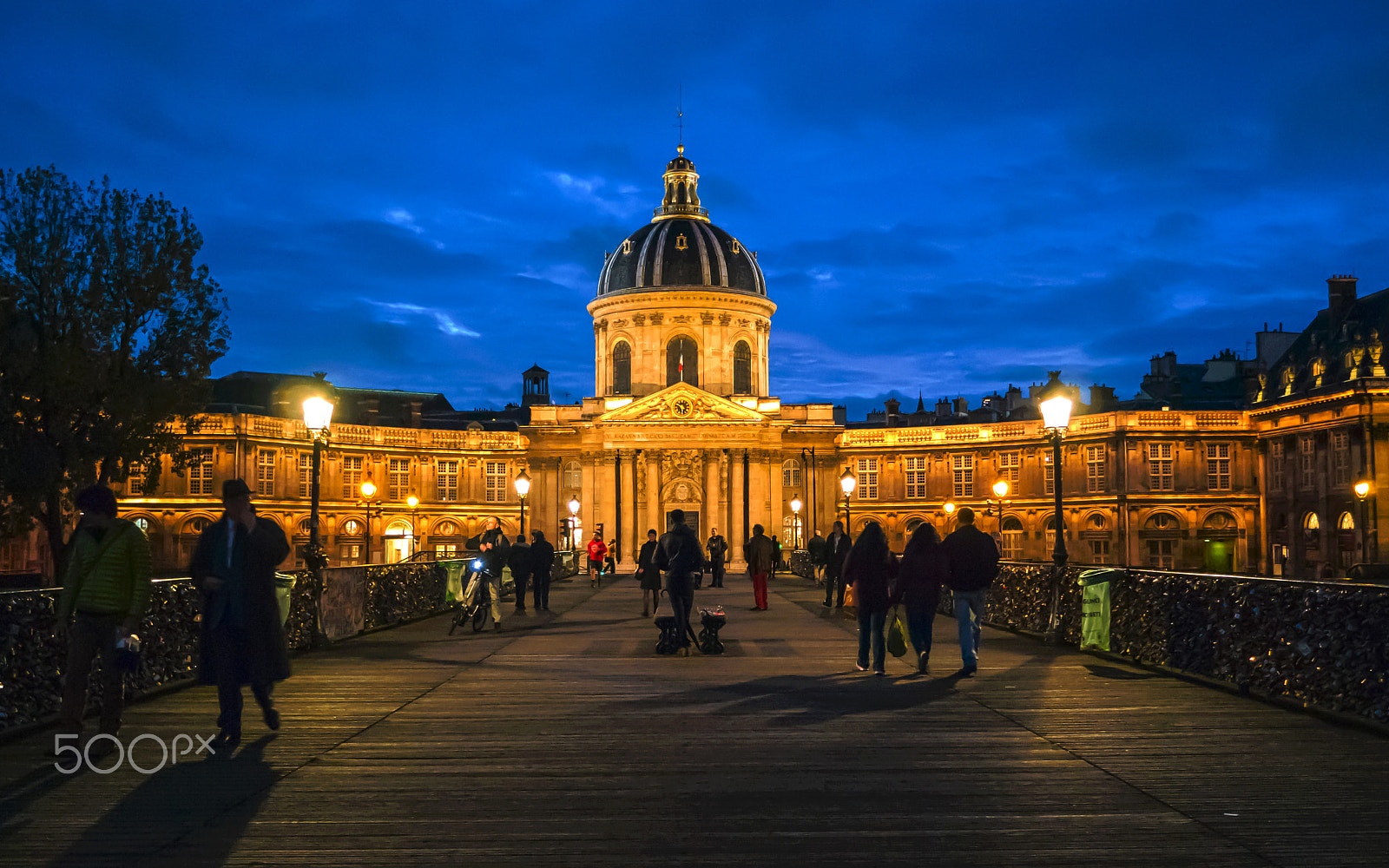 LUMIX G VARIO 14-42/F3.5-5.6 II sample photo. Paris, france photography