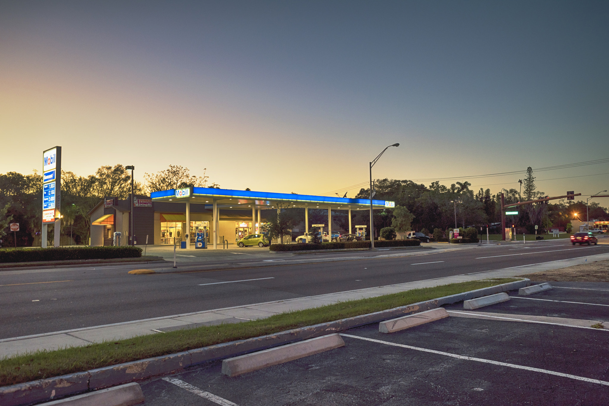 Nikon D810 + AF Nikkor 28mm f/2.8 sample photo. Gas station photography