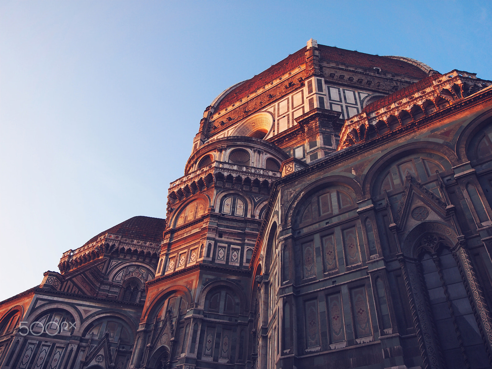 Olympus Zuiko Digital ED 9-18mm F4.0-5.6 sample photo. Basilica in florence, italy photography