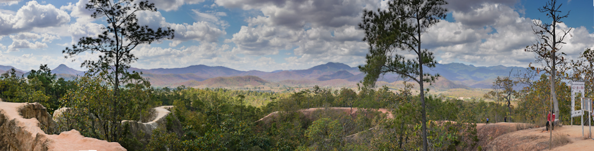 Panasonic Lumix DMC-G5 + Panasonic Leica DG Summilux 25mm F1.4 II ASPH sample photo. Pano กองแลน photography