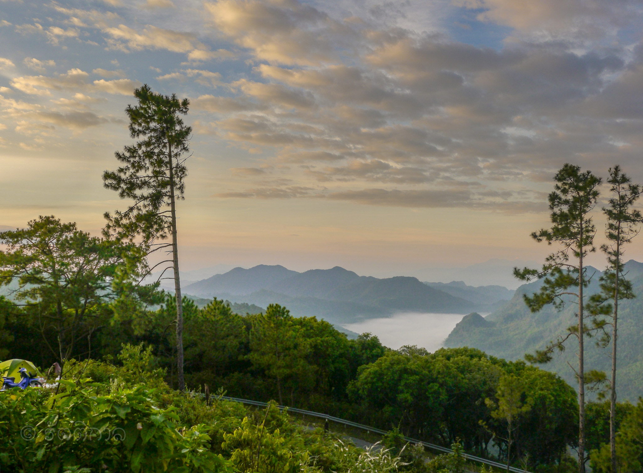 Panasonic Lumix DMC-G5 + Panasonic Leica DG Summilux 25mm F1.4 II ASPH sample photo. Pano photography