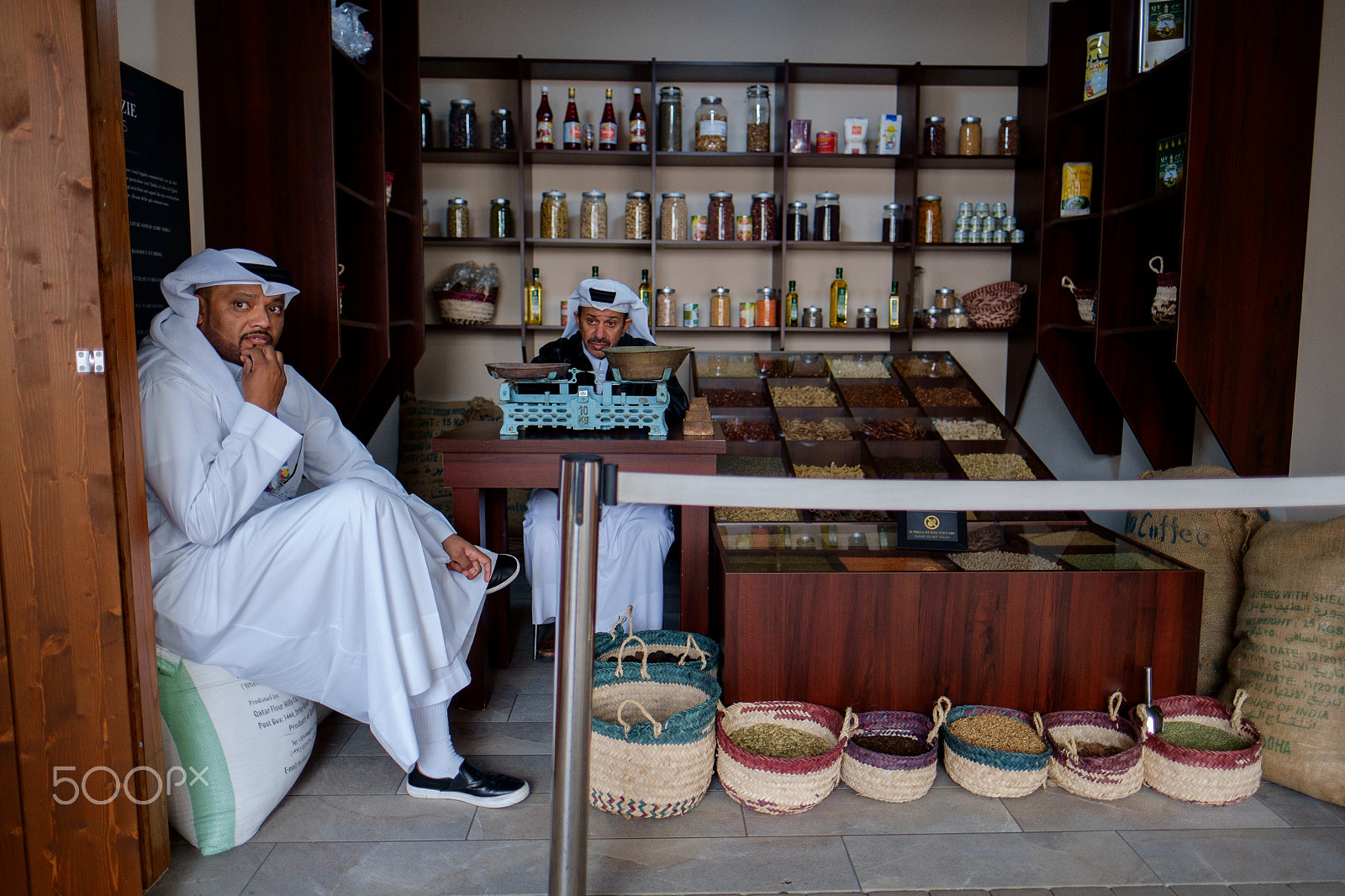 Fujifilm X-E1 + Fujifilm XF 16mm F1.4 R WR sample photo. Market - qatar pavilion, expo 2015 photography