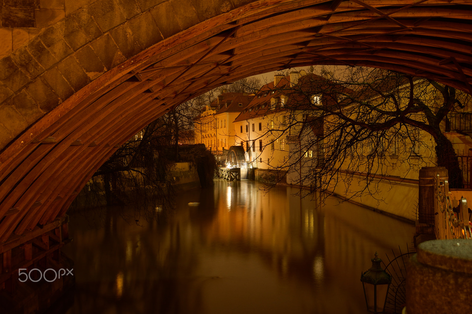 Sony SLT-A65 (SLT-A65V) + DT 18-270mm F3.5-6.3 sample photo. Under the bridge photography