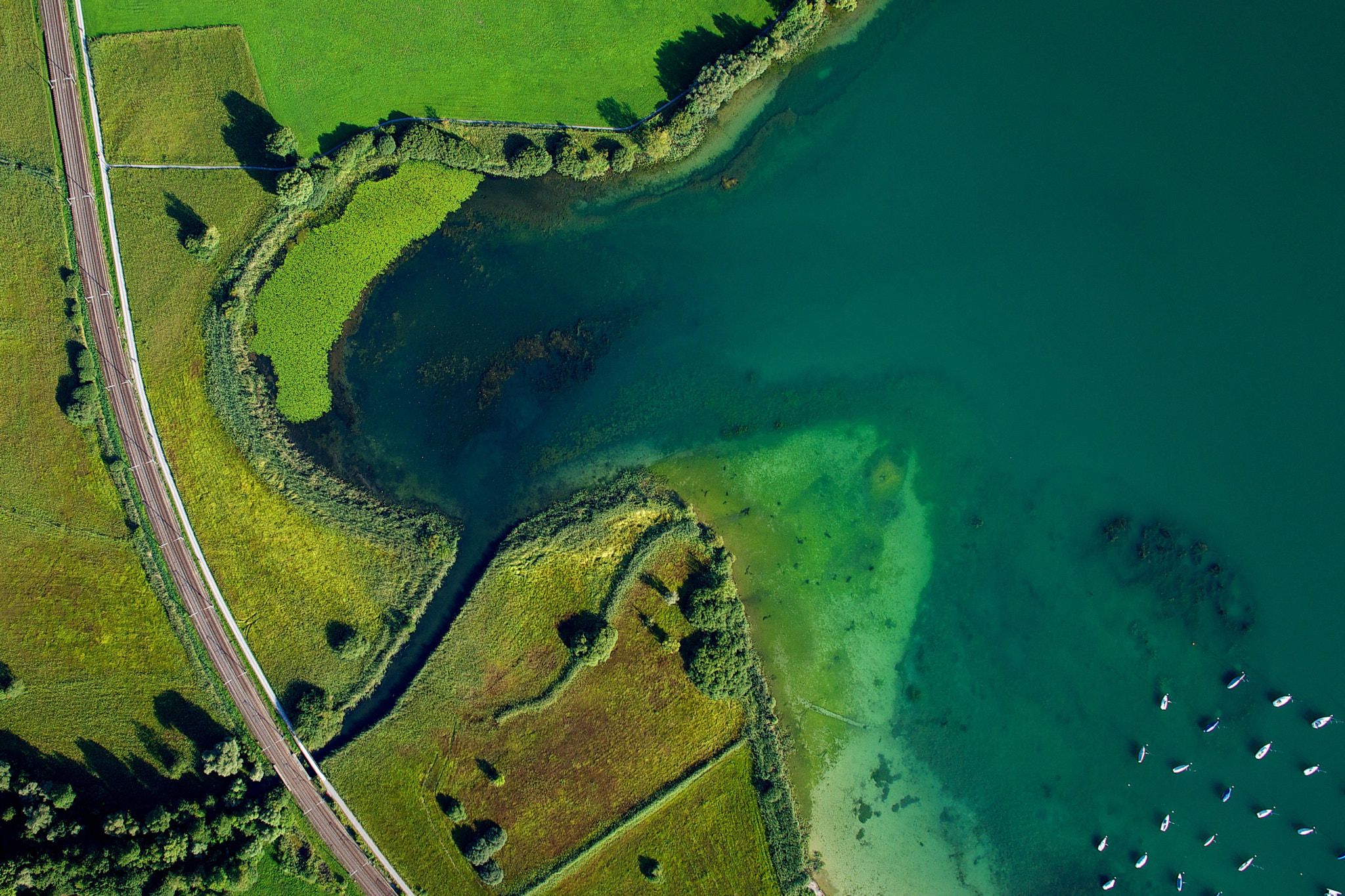 Sony Alpha NEX-3N + Sigma 19mm F2.8 EX DN sample photo. Zugersee photography