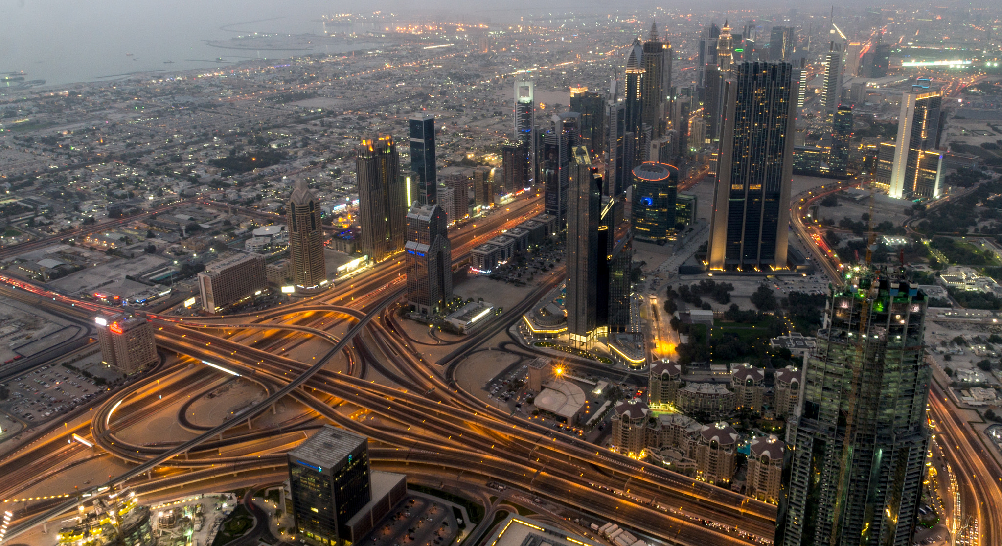 Sony a99 II + Sony DT 16-50mm F2.8 SSM sample photo. Financial center of dubai photography