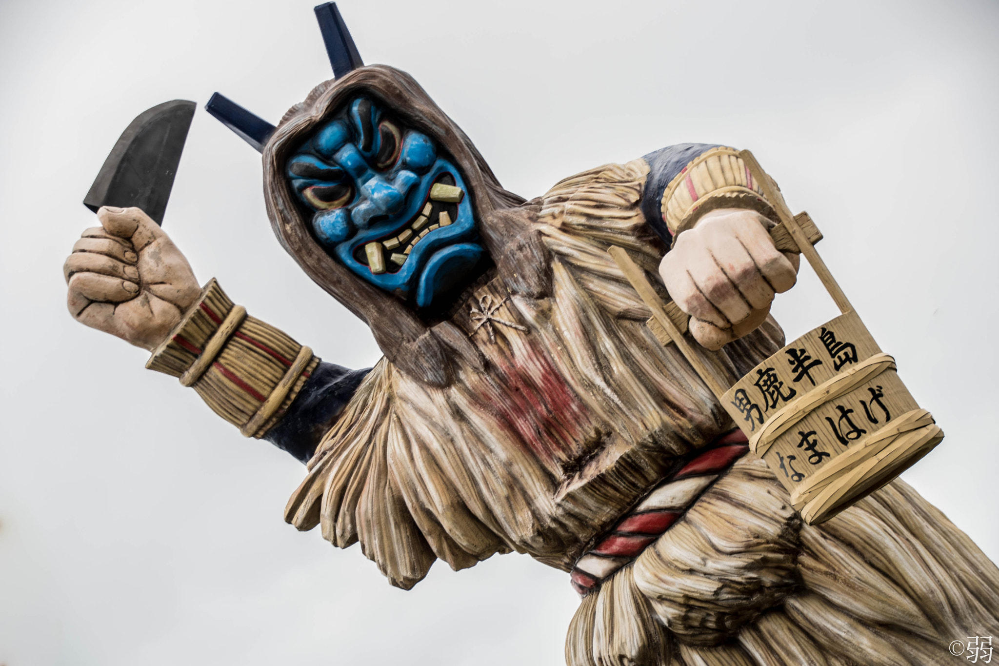 Sigma 18-250mm F3.5-6.3 DC Macro OS HSM sample photo. Blue namahage photography