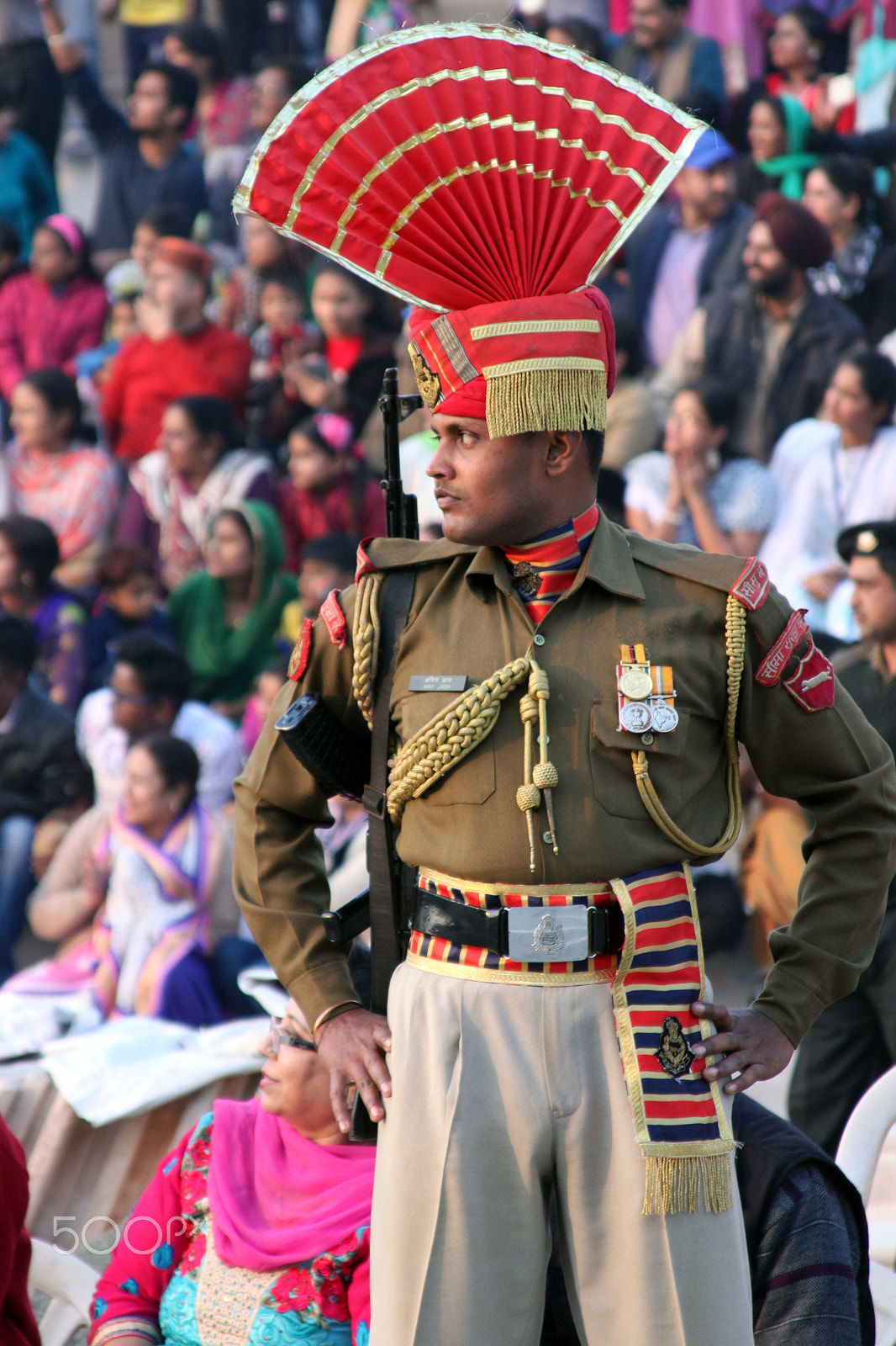 Canon EF 28-135mm F3.5-5.6 IS USM sample photo. Soldier photography