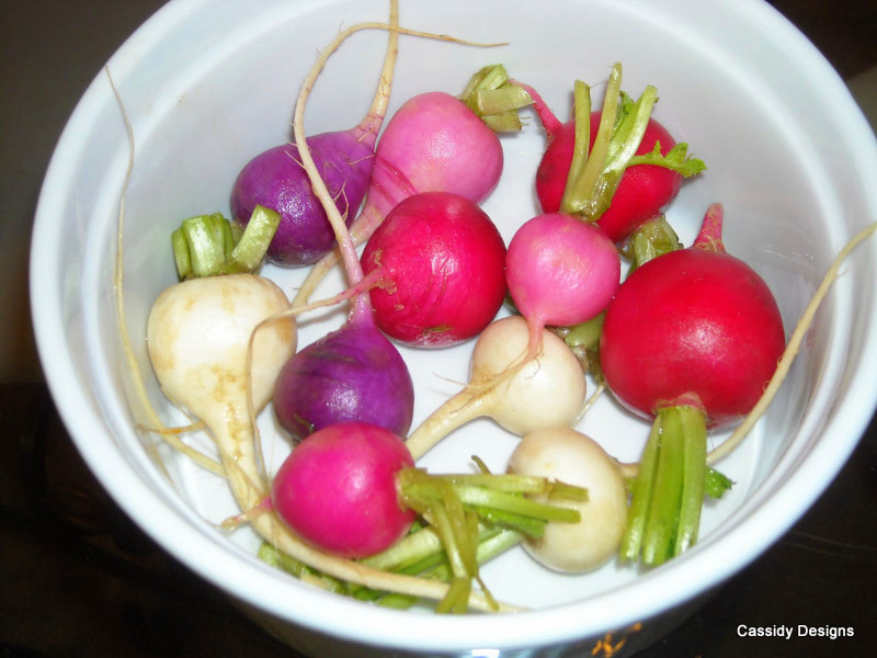 Nikon Coolpix L16 sample photo. Rainbow of radishes photography