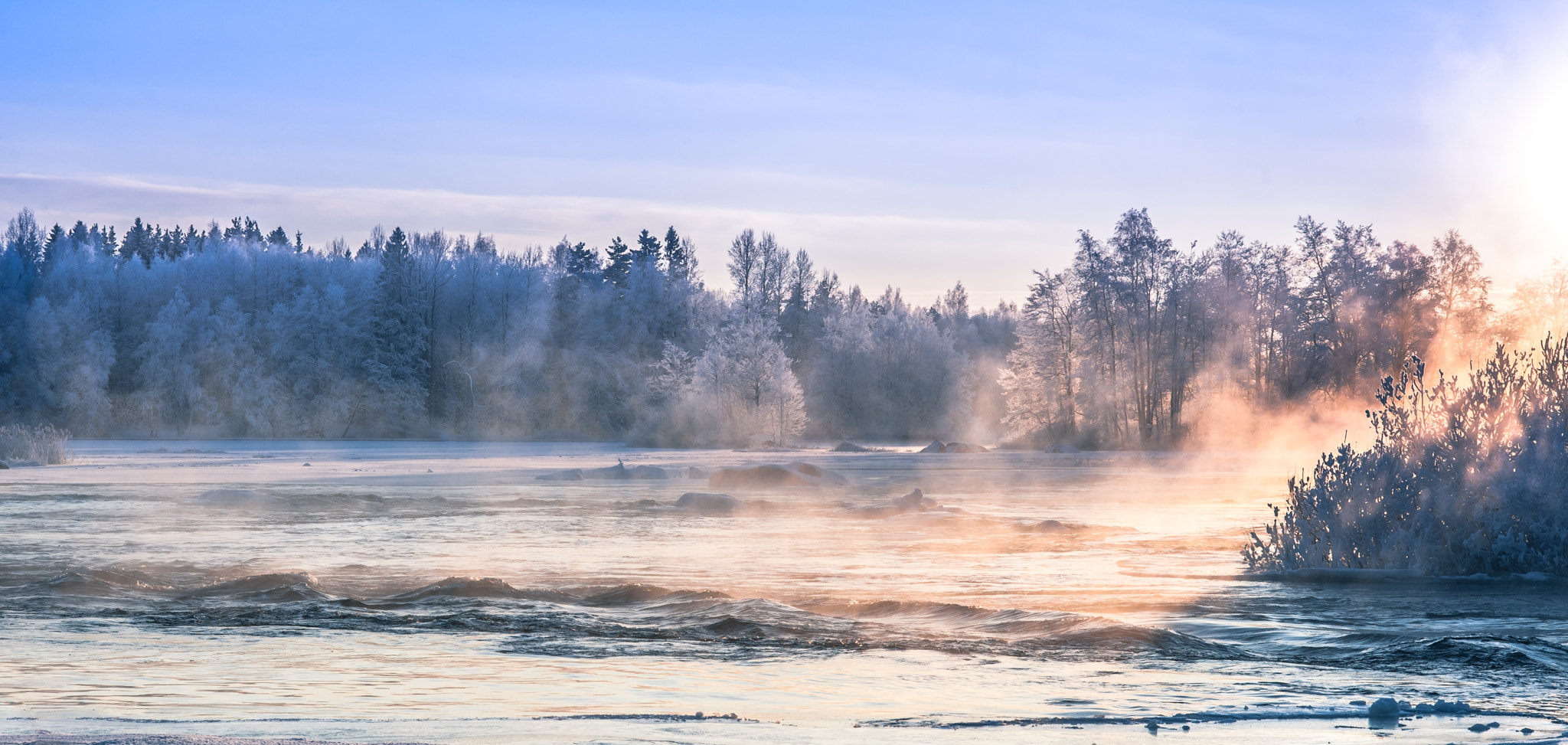 Nikon D3 + Nikon AF Nikkor 85mm F1.8D sample photo. Mist on the river photography