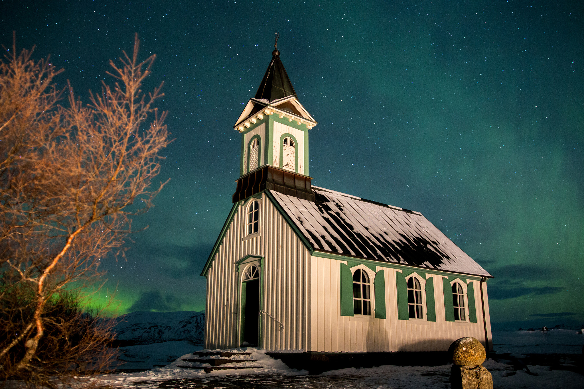 Sigma 18-35mm f/1.8 DC HSM sample photo. The church and the lights photography