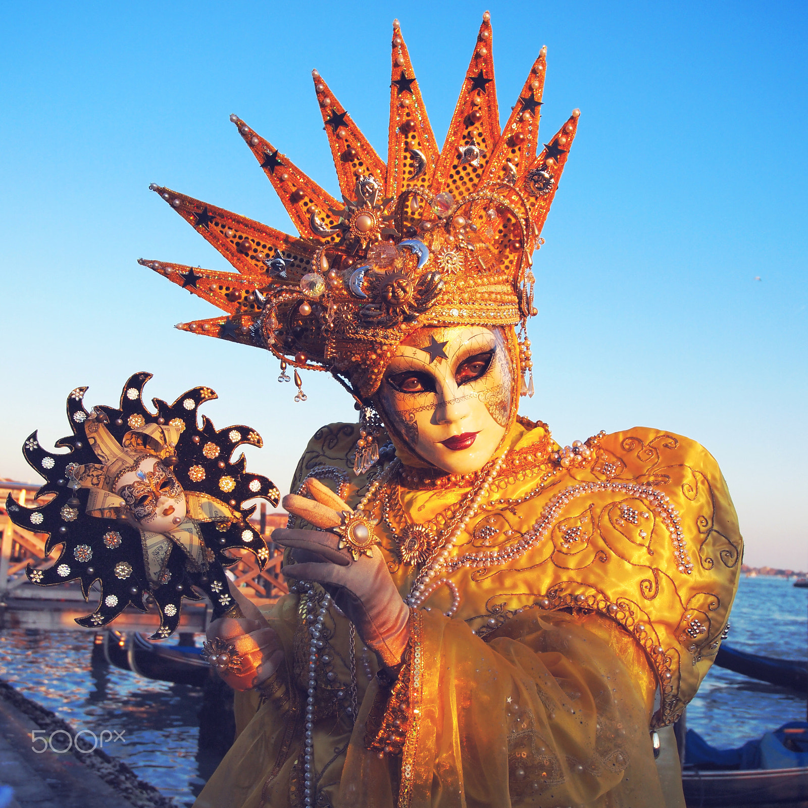 Olympus Zuiko Digital ED 9-18mm F4.0-5.6 sample photo. Carnival of venice photography