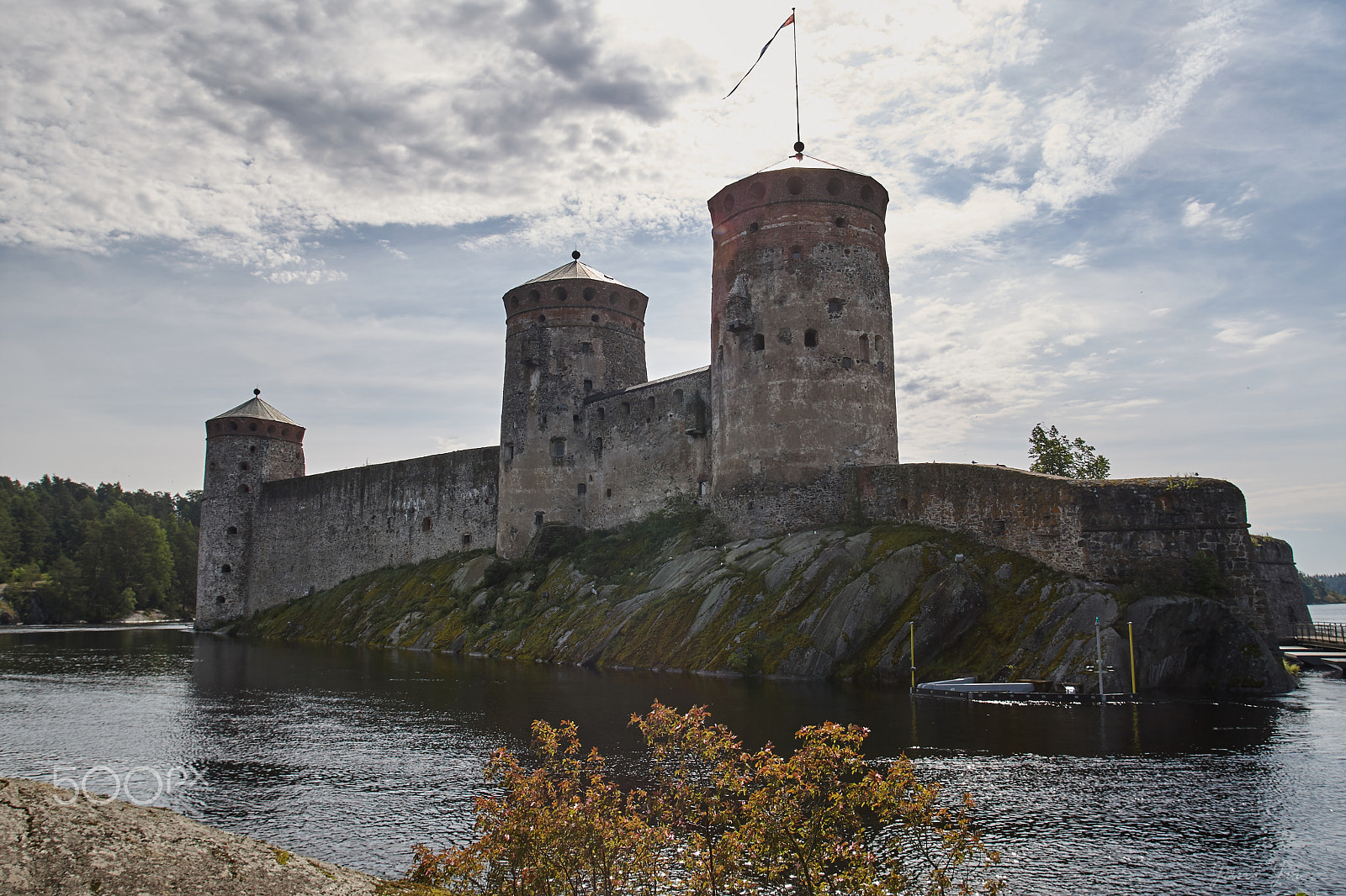 Canon EOS-1D Mark III + Canon EF 20-35mm f/2.8L sample photo. Olavinlinna castle photography