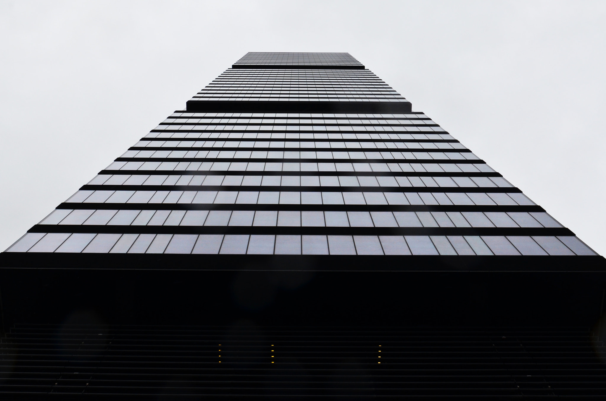 Nikon D5100 + Nikon AF-S Nikkor 20mm F1.8G ED sample photo. Skycreaper photography