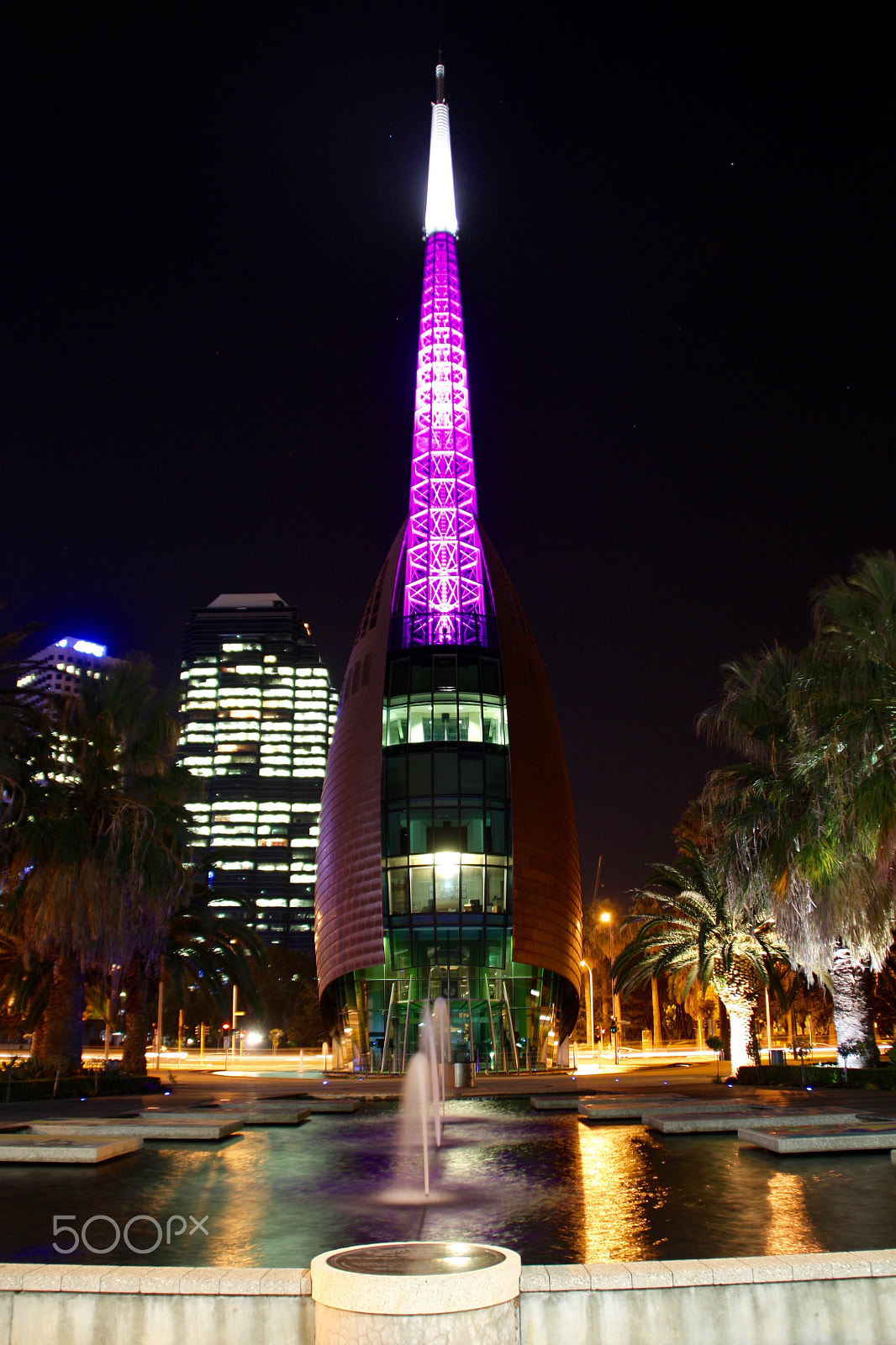 Canon EOS 450D (EOS Rebel XSi / EOS Kiss X2) sample photo. The bell tower at night photography