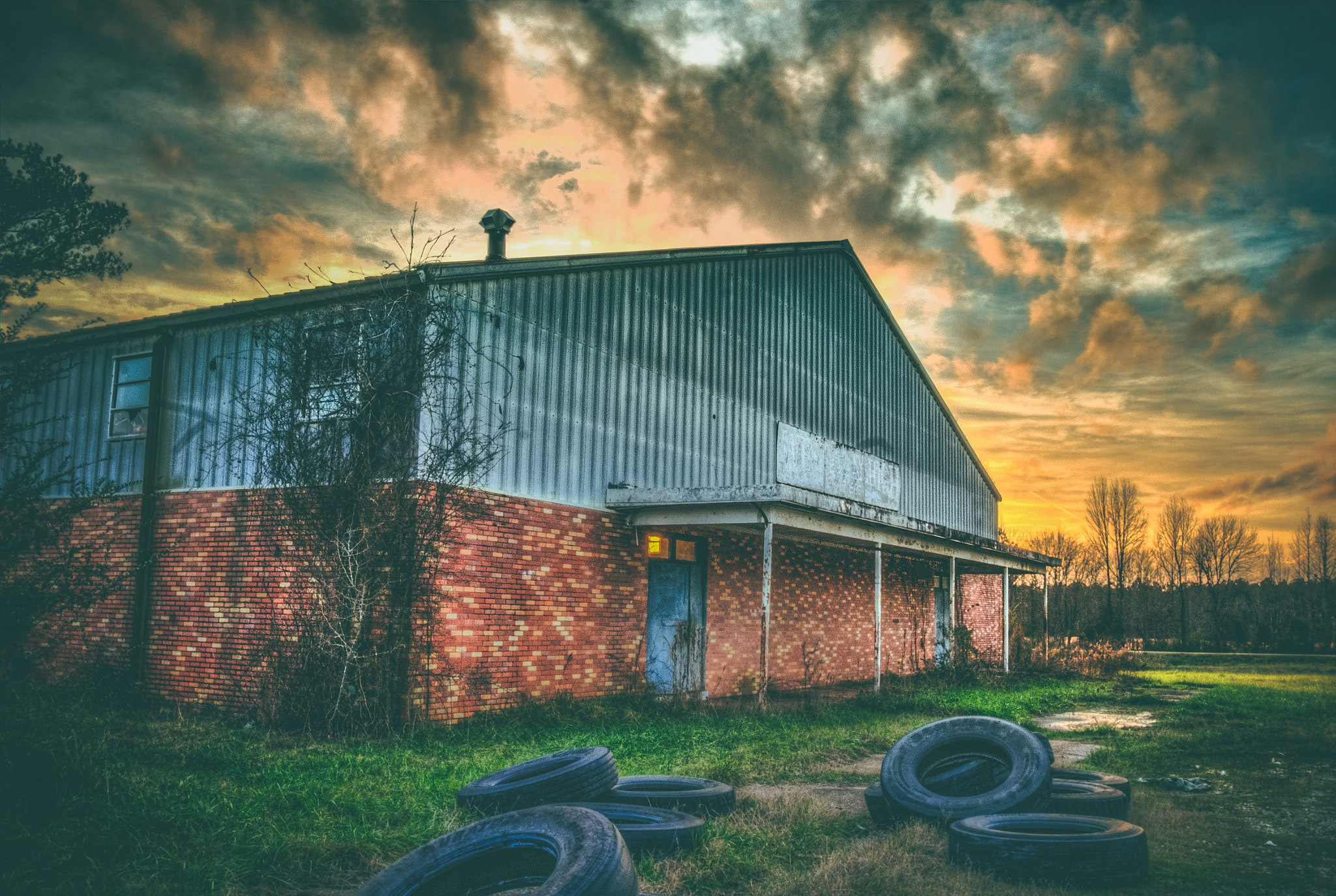 Sony Alpha NEX-3N + Sigma 19mm F2.8 EX DN sample photo. Beauty over despair photography